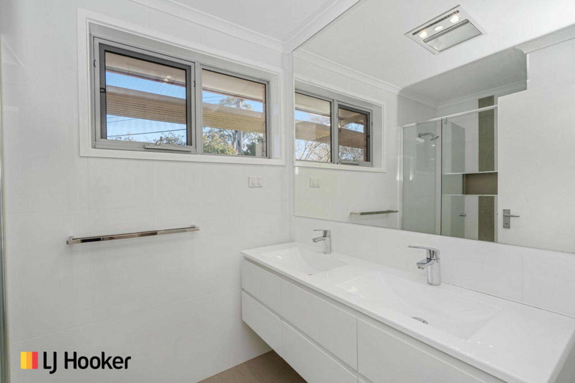 4 Phoenix Place, GIRALANG
