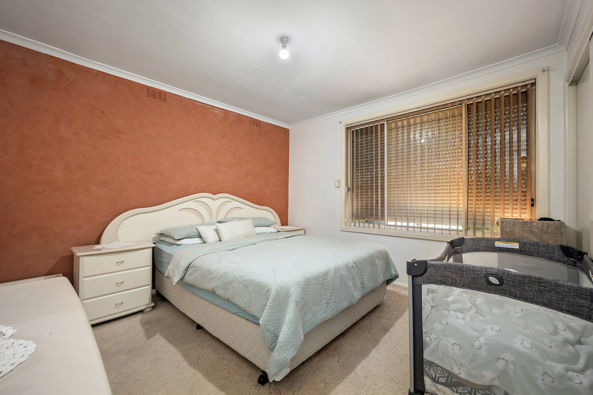 4 Melba Street — photo 8 of 15