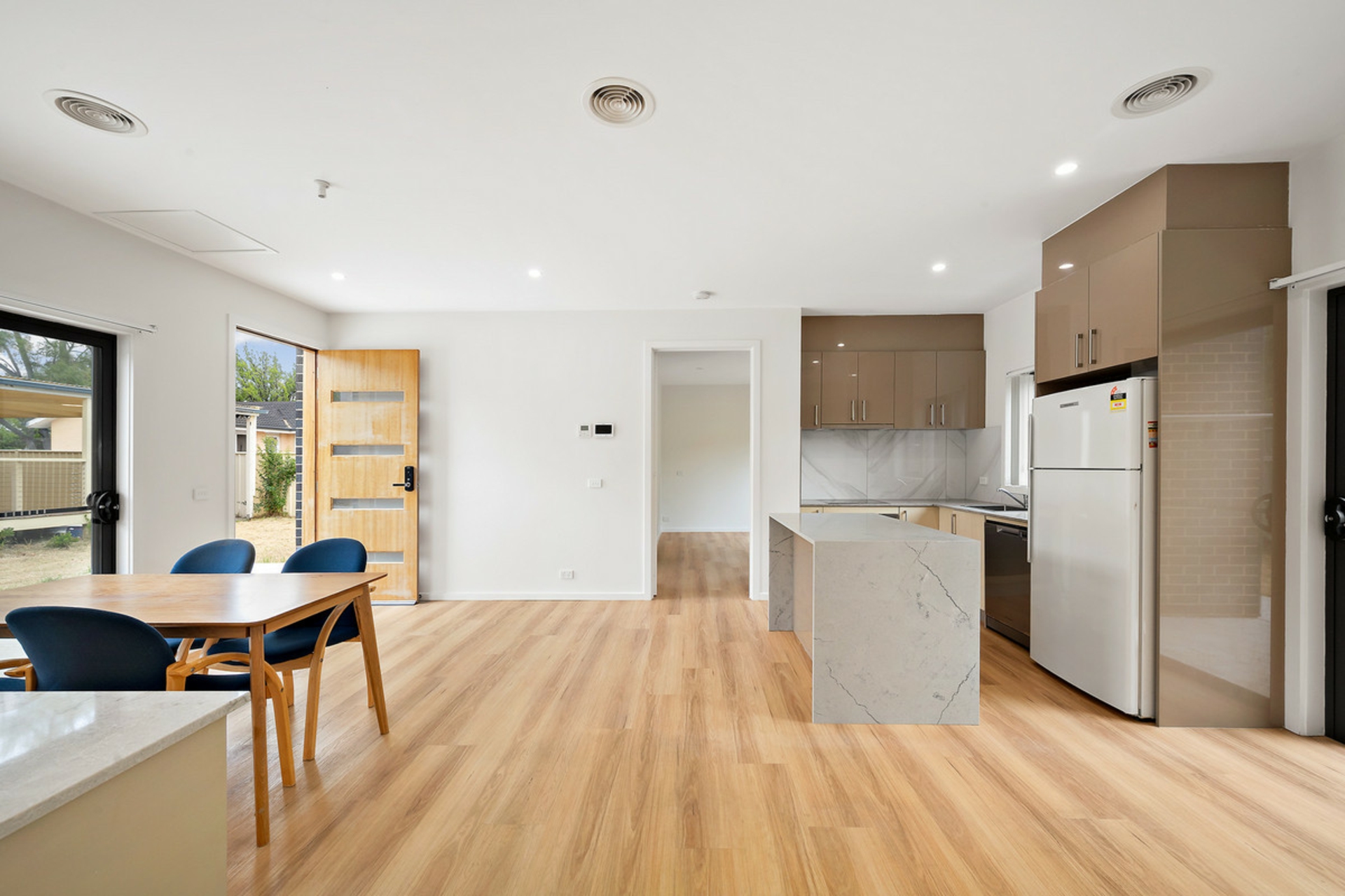 169 Antill Street — photo 3 of 12