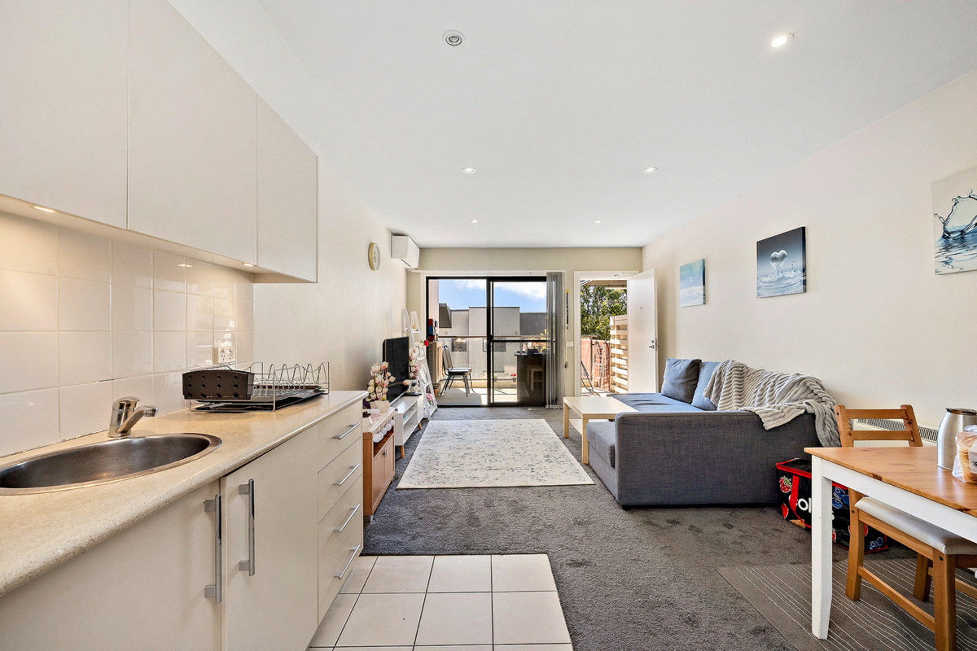 36/21 Battye Street — photo 4 of 11