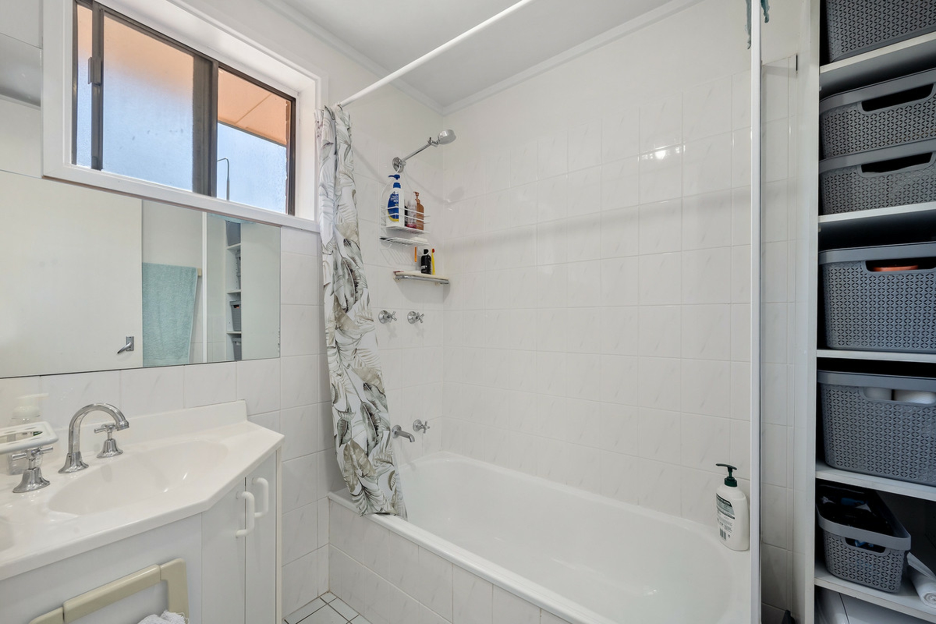 16 Clisby Close — photo 8 of 14
