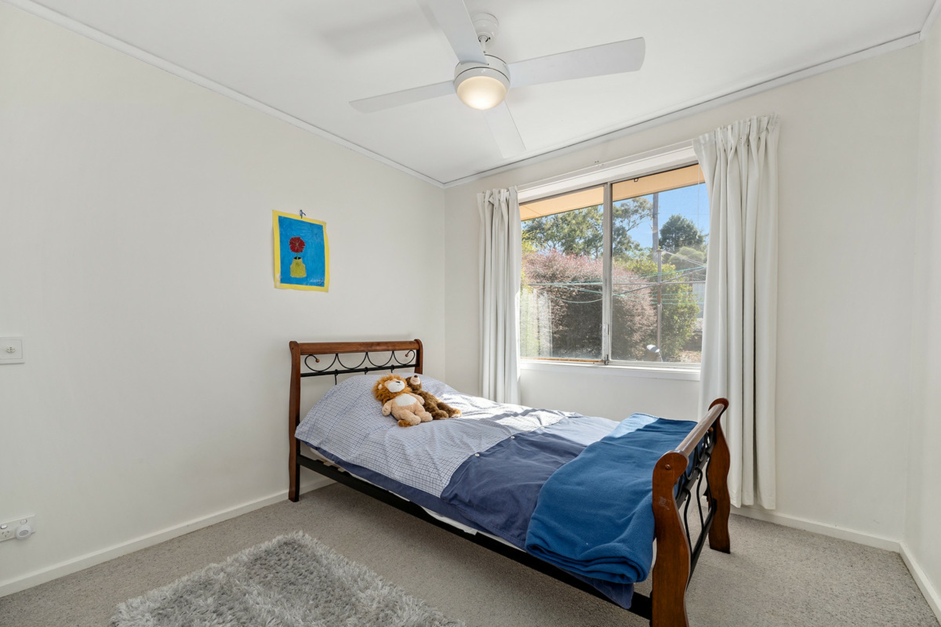 16 Clisby Close — photo 9 of 14