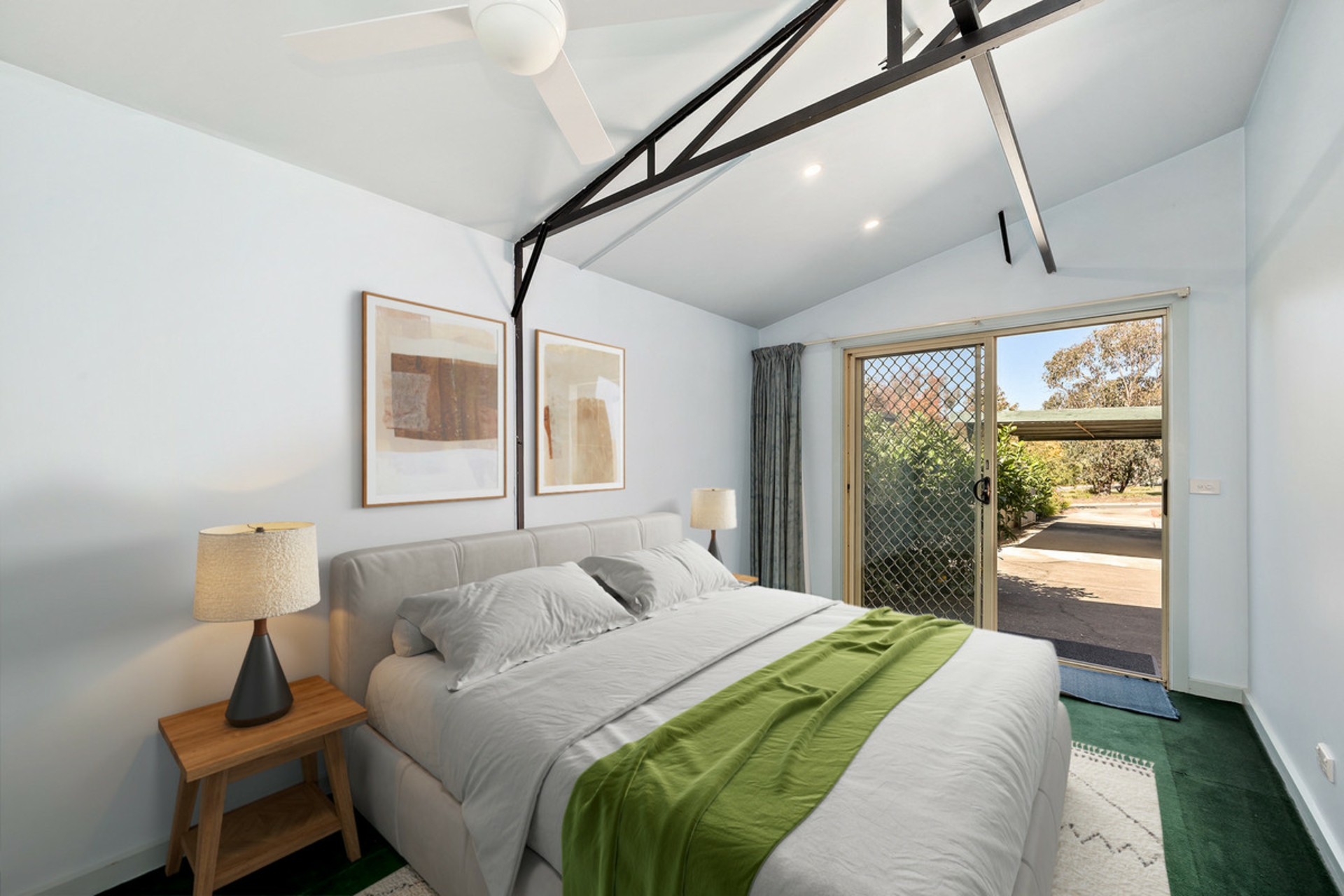 16 Clisby Close — photo 12 of 14
