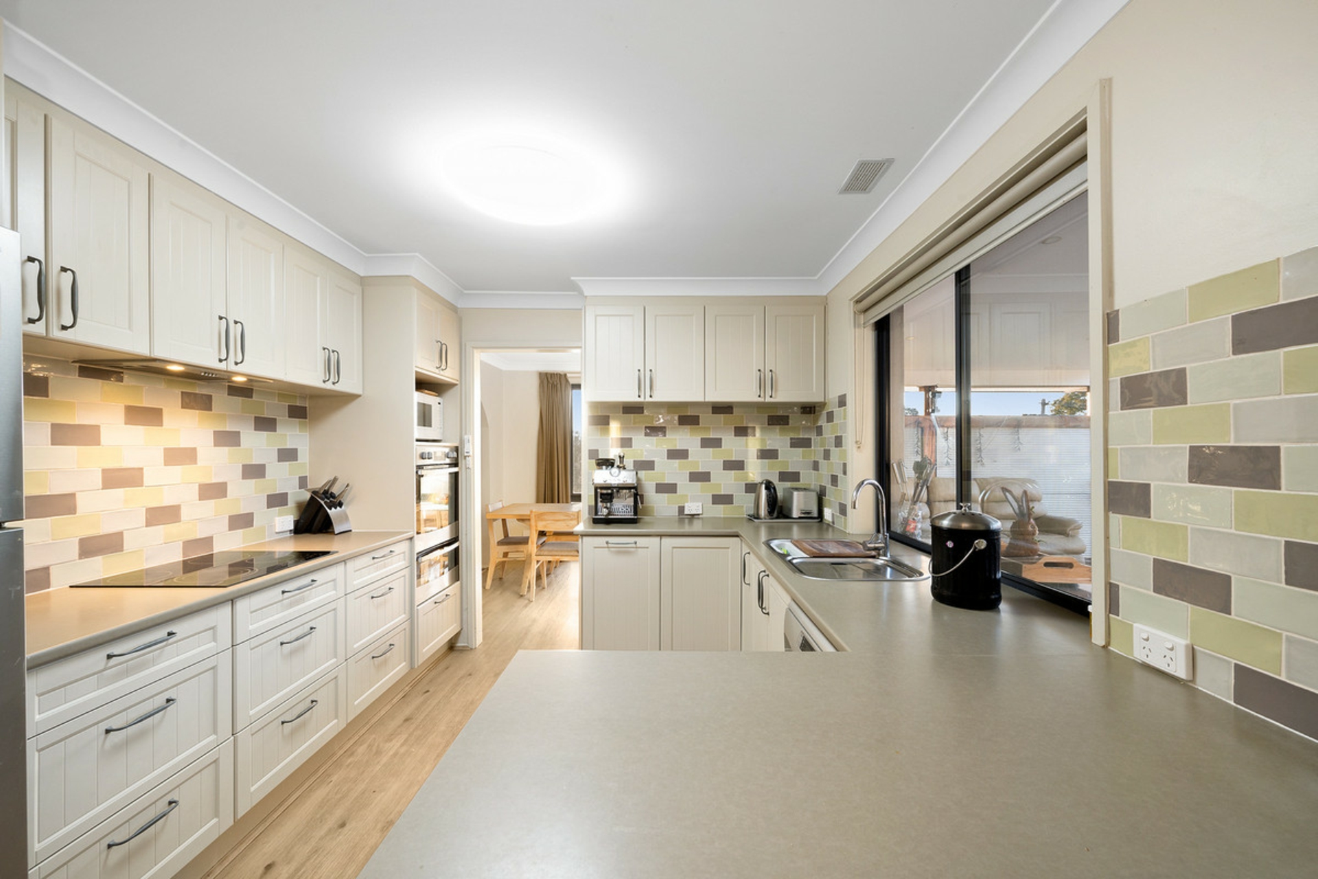 5 Merfield Place — photo 4 of 16
