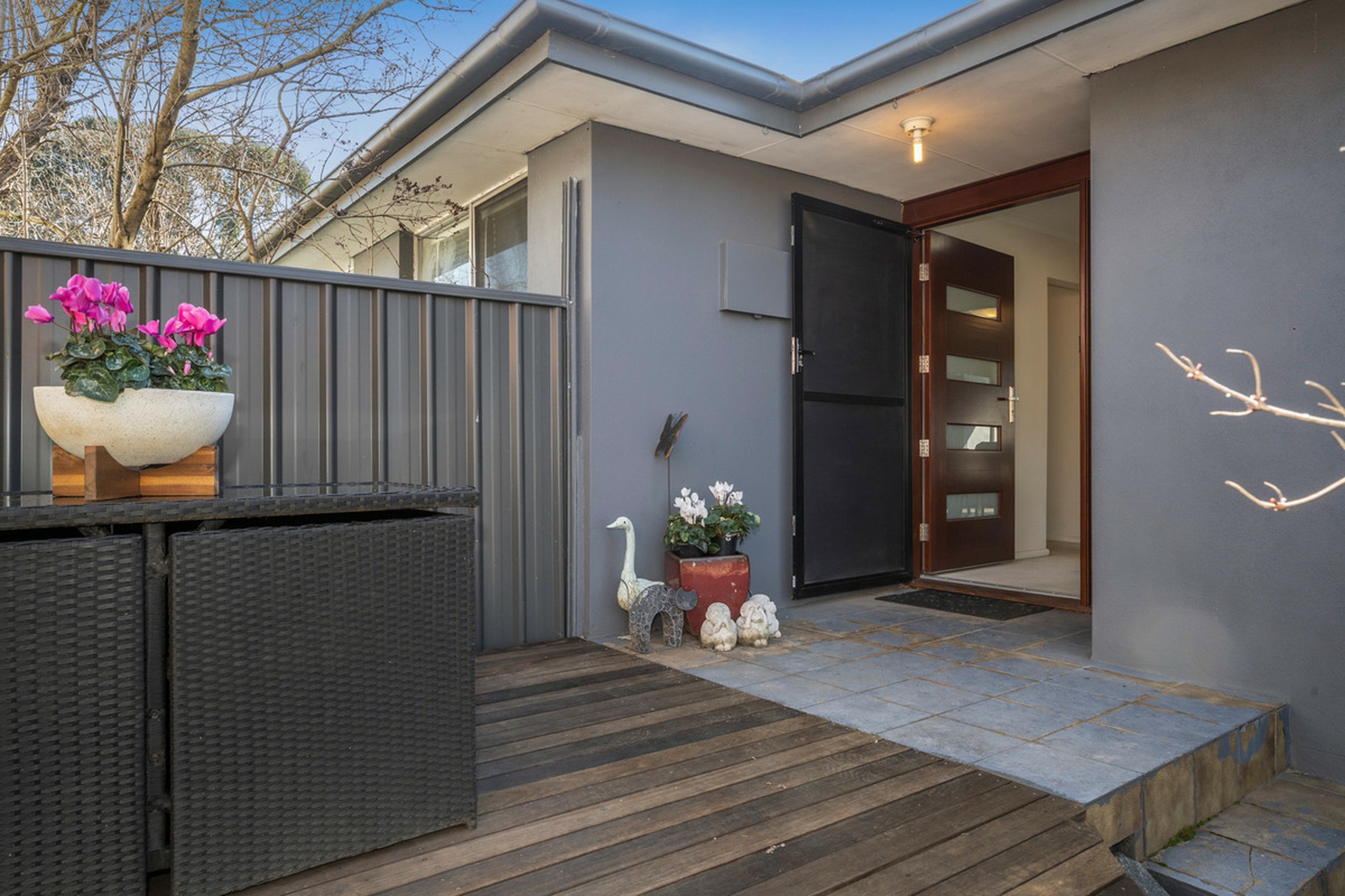10 Gollan Street — photo 2 of 16