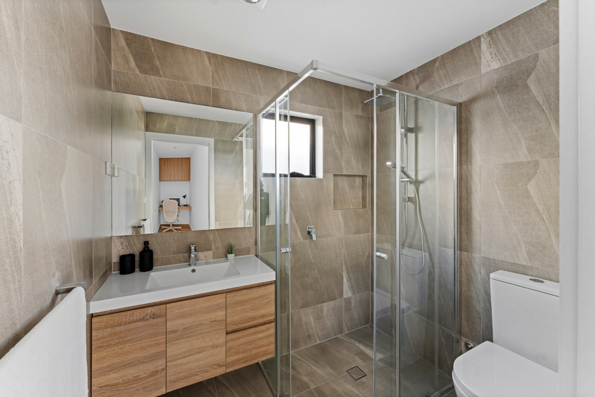 1 Graham Street — photo 16 of 30