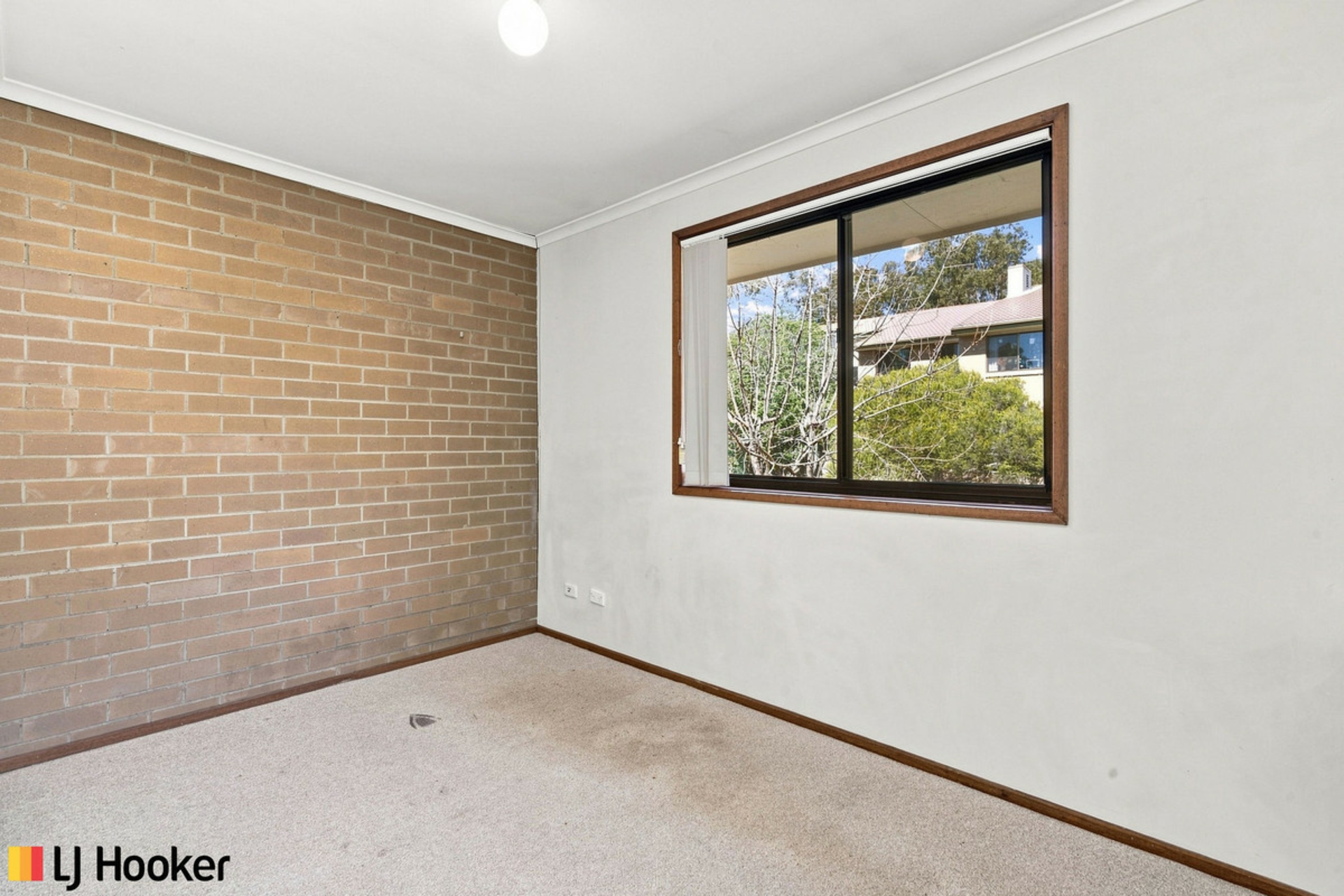 24/1 Buik Place — photo 6 of 9