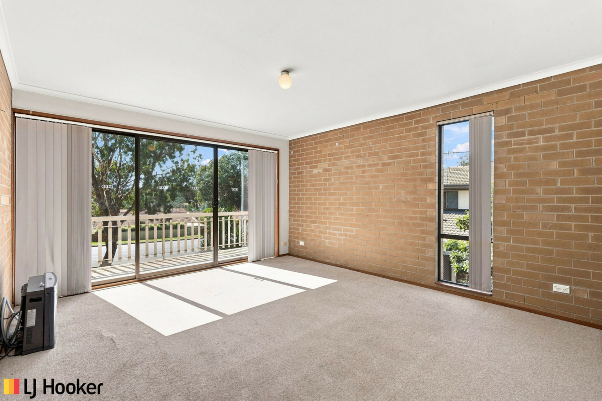 24/1 Buik Place — photo 7 of 9