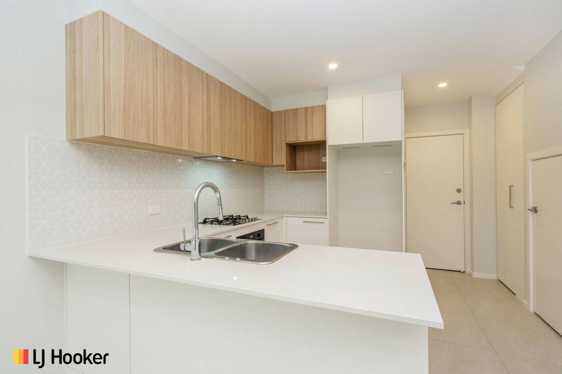 12/10 Margules Crescent — photo 4 of 12
