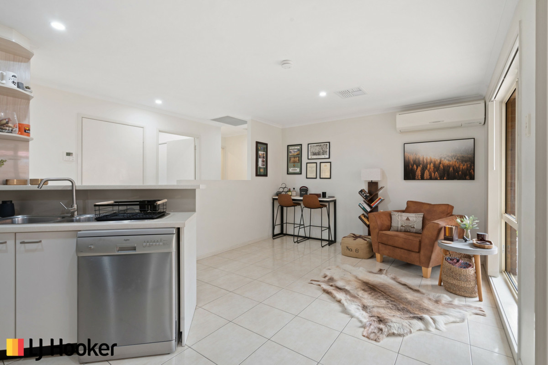 5 Flora Place — photo 5 of 10