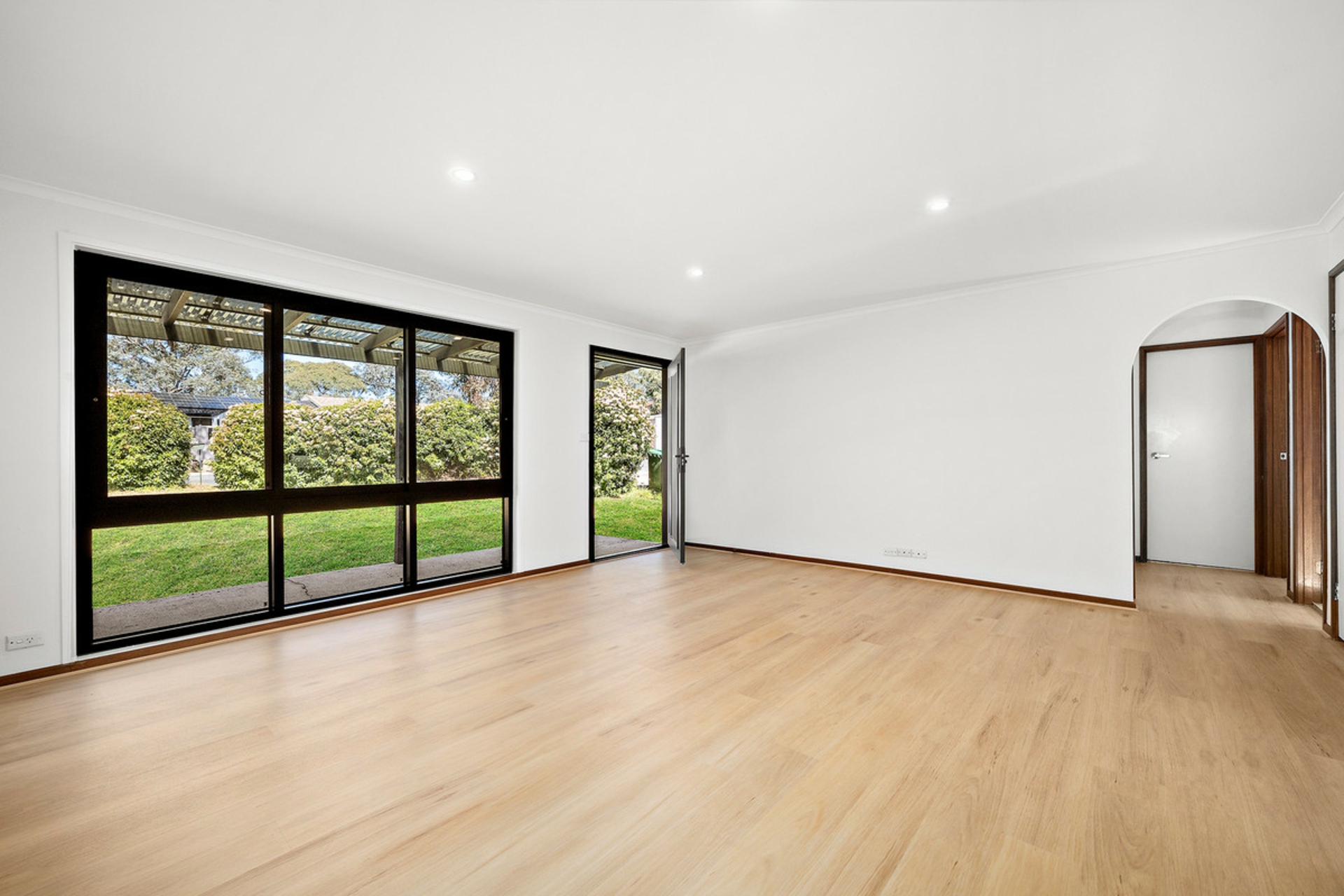 14 Brownlow Place — photo 2 of 15