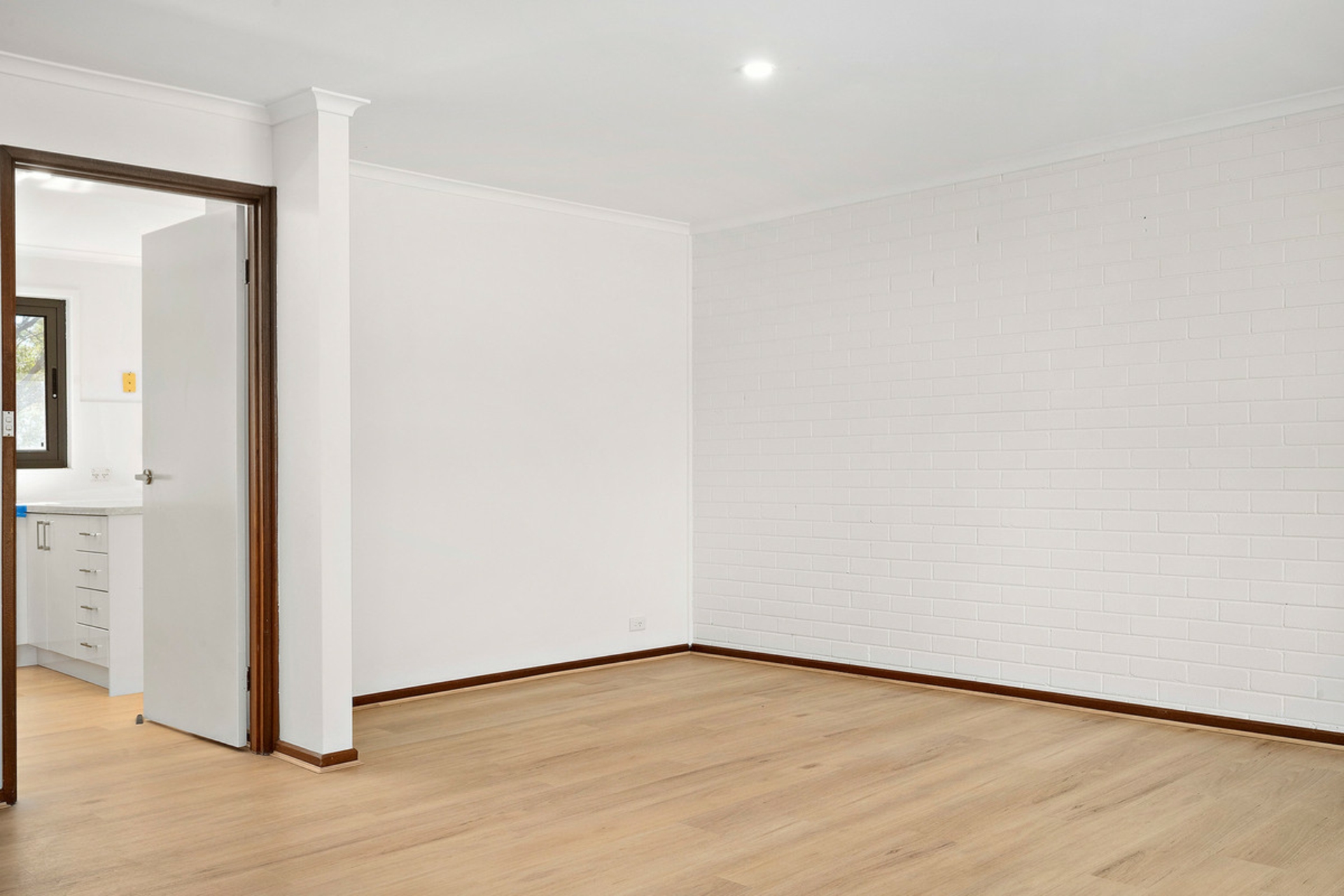 14 Brownlow Place — photo 4 of 15