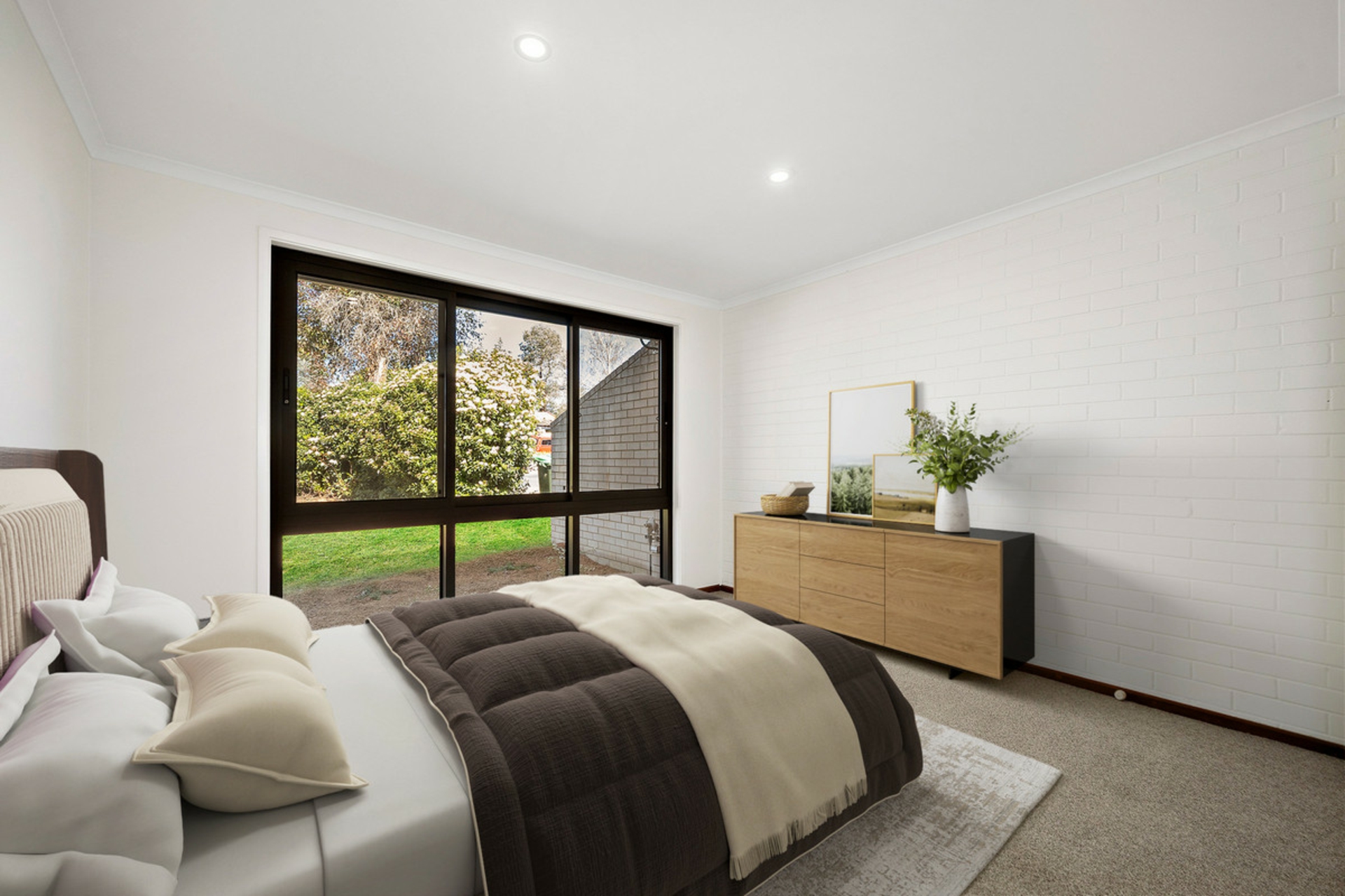 14 Brownlow Place — photo 5 of 15