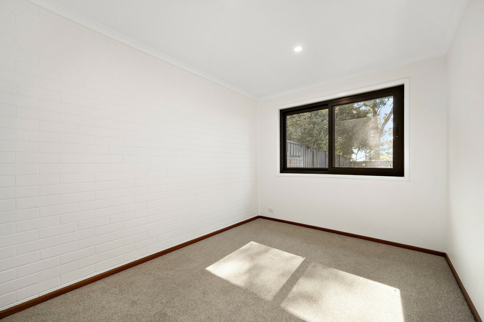 14 Brownlow Place — photo 6 of 15
