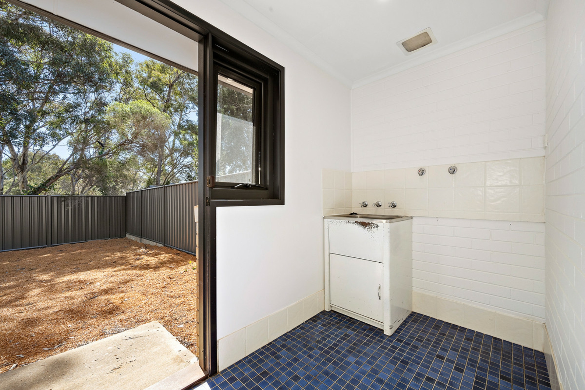 14 Brownlow Place — photo 12 of 15