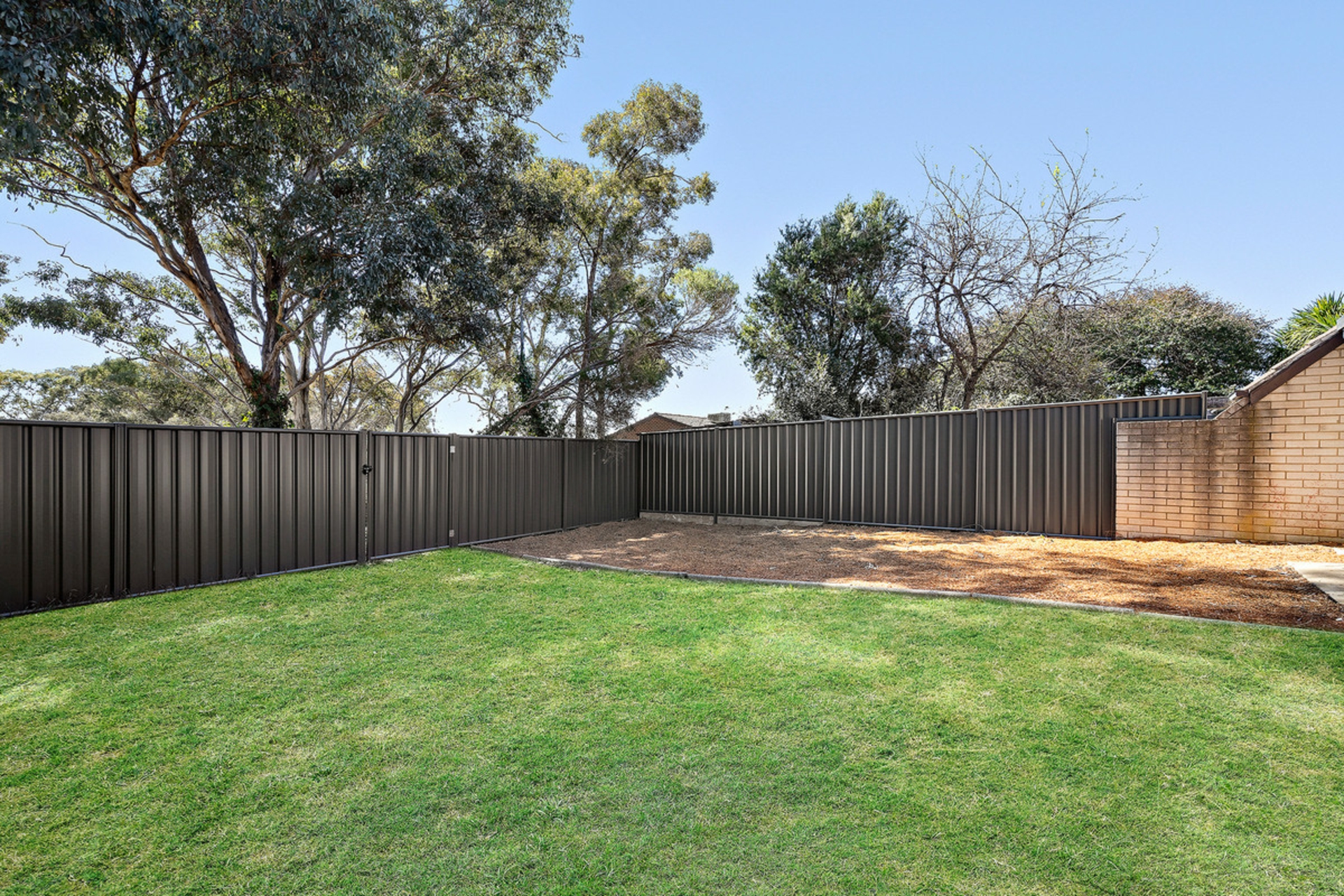 14 Brownlow Place — photo 13 of 15