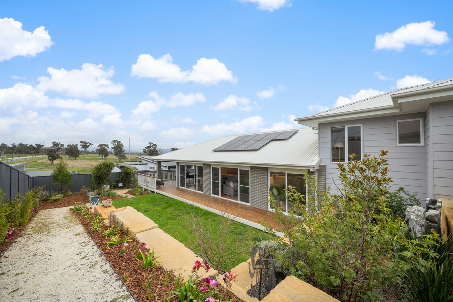 7 Castagna Street — photo 16 of 18