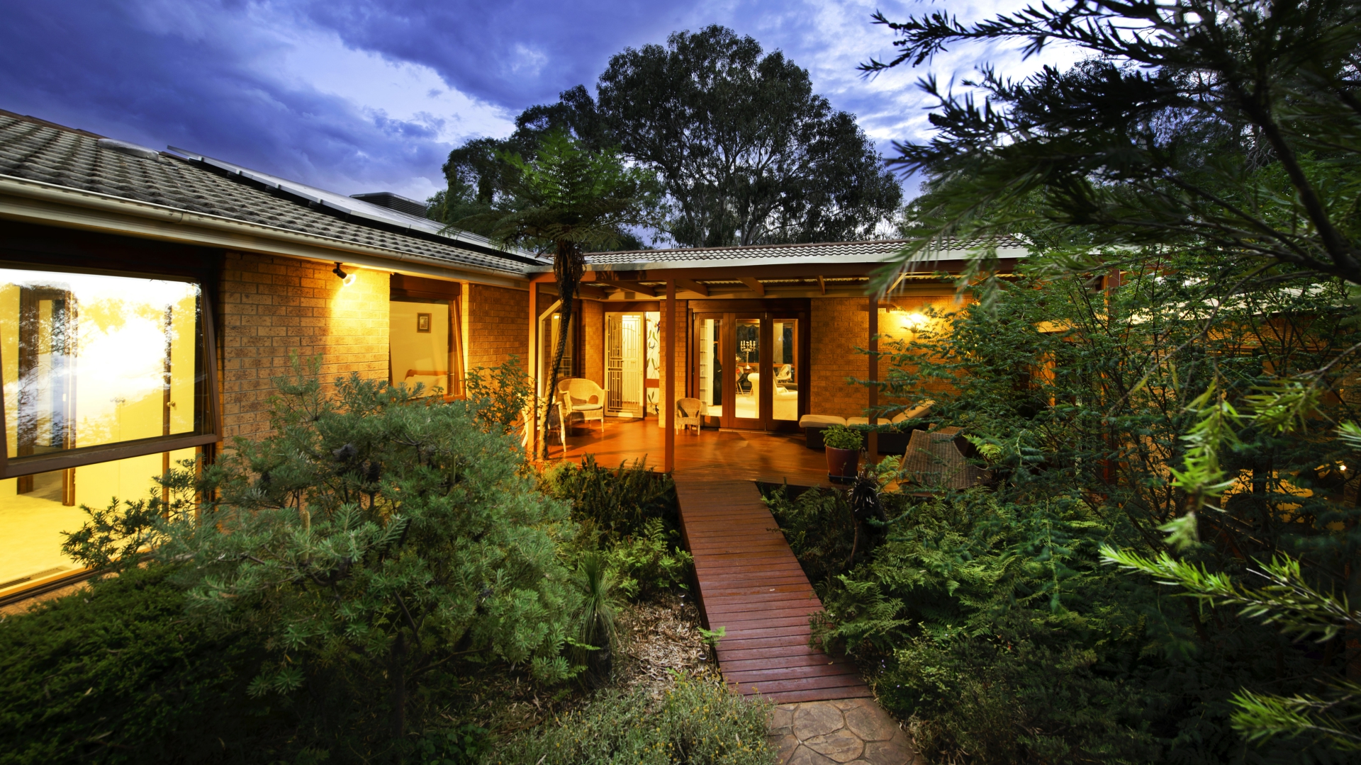 10 Rechner Place, FLYNN