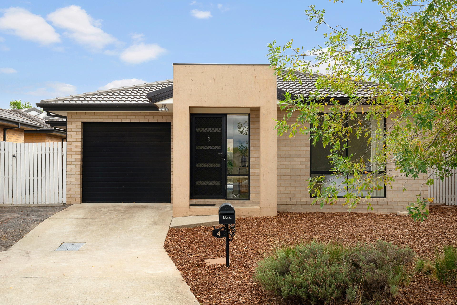 4 Rag Holmes Street, MACGREGOR