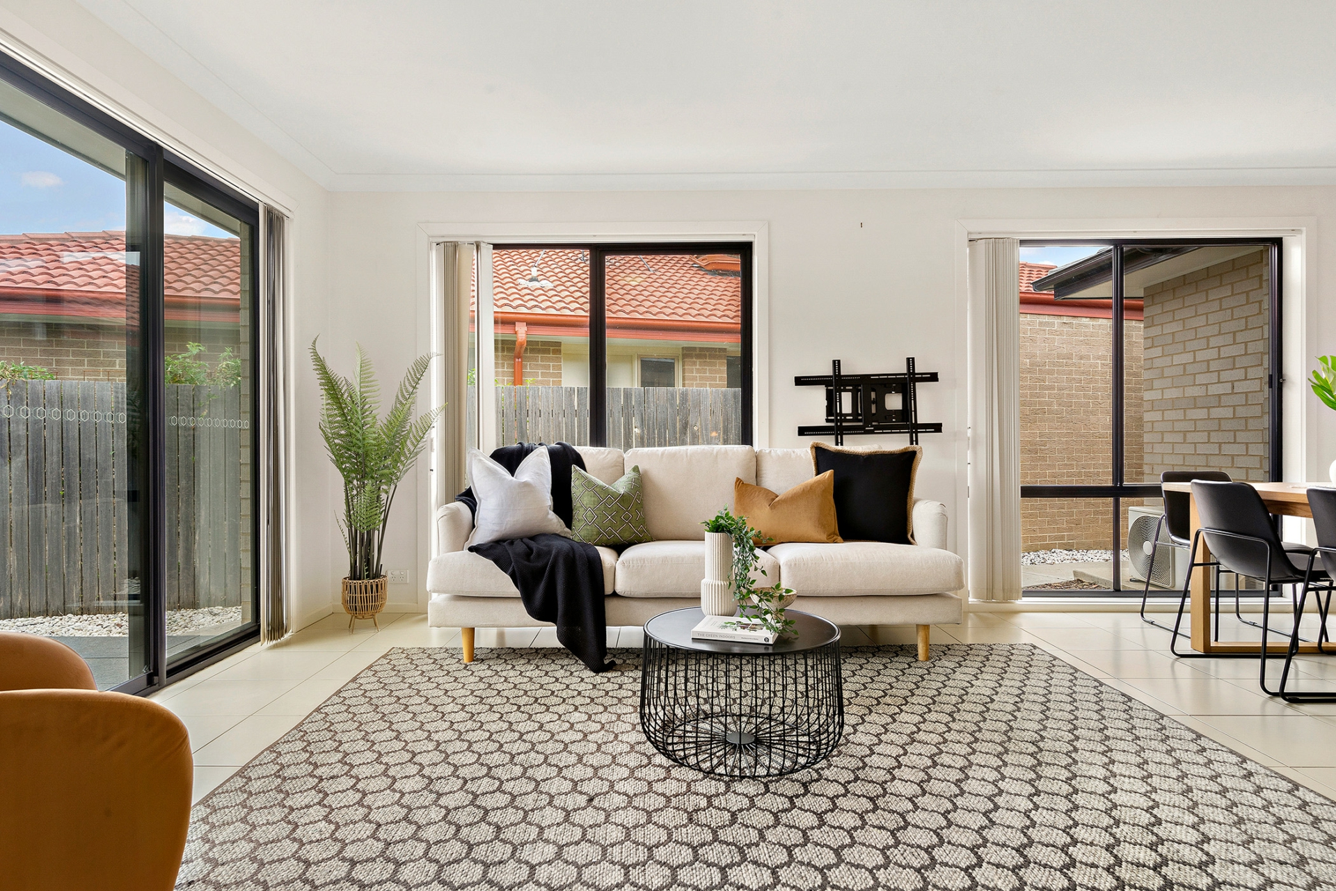 4 Rag Holmes Street, MACGREGOR