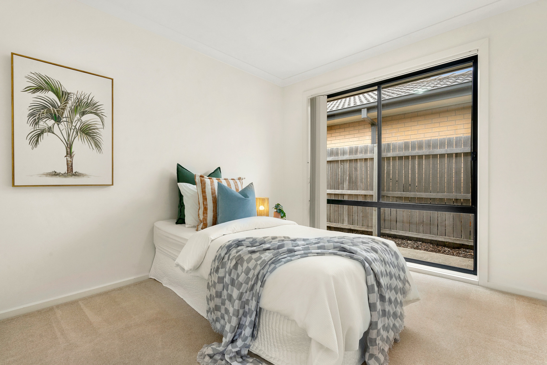 4 Rag Holmes Street, MACGREGOR
