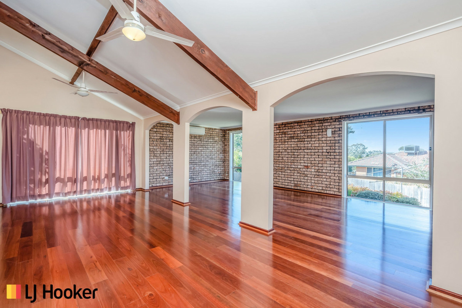 1 Cawthorn Crescent, EVATT