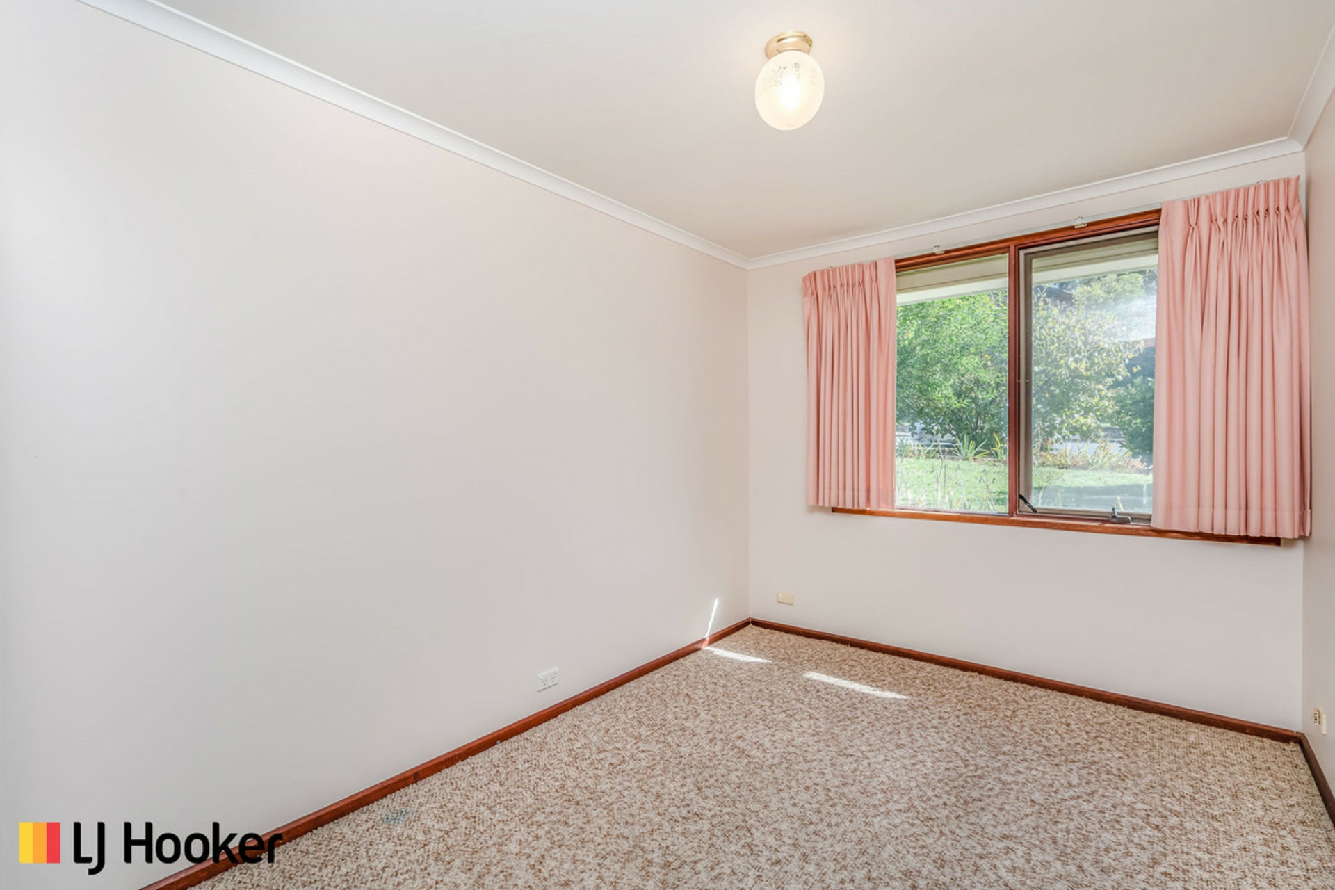 1 Cawthorn Crescent, EVATT