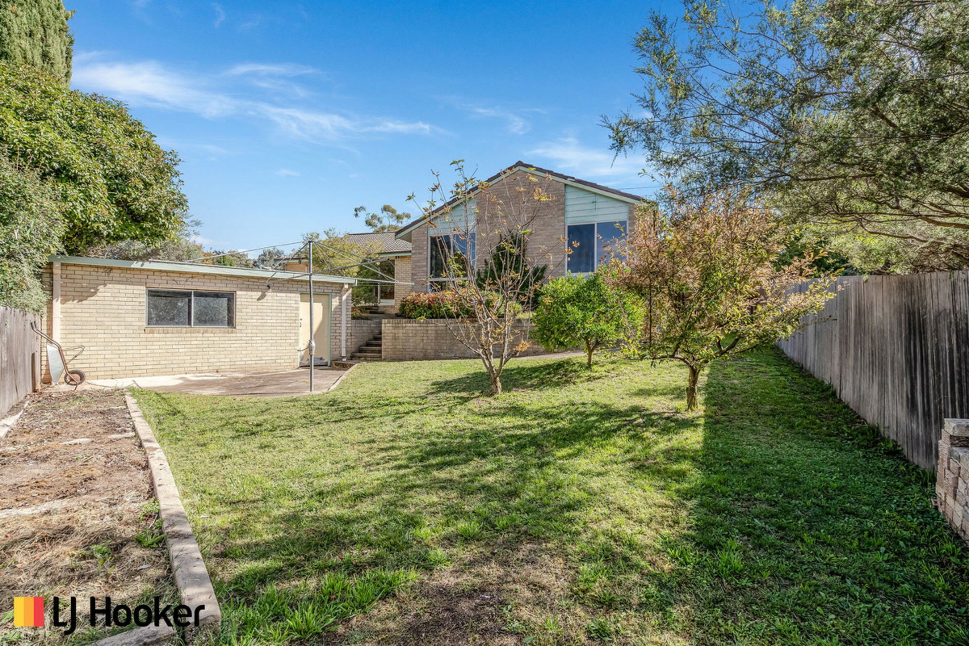 1 Cawthorn Crescent, EVATT