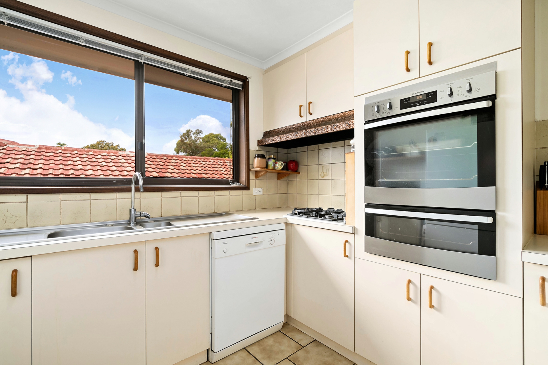 49 Barnard Circuit, FLOREY