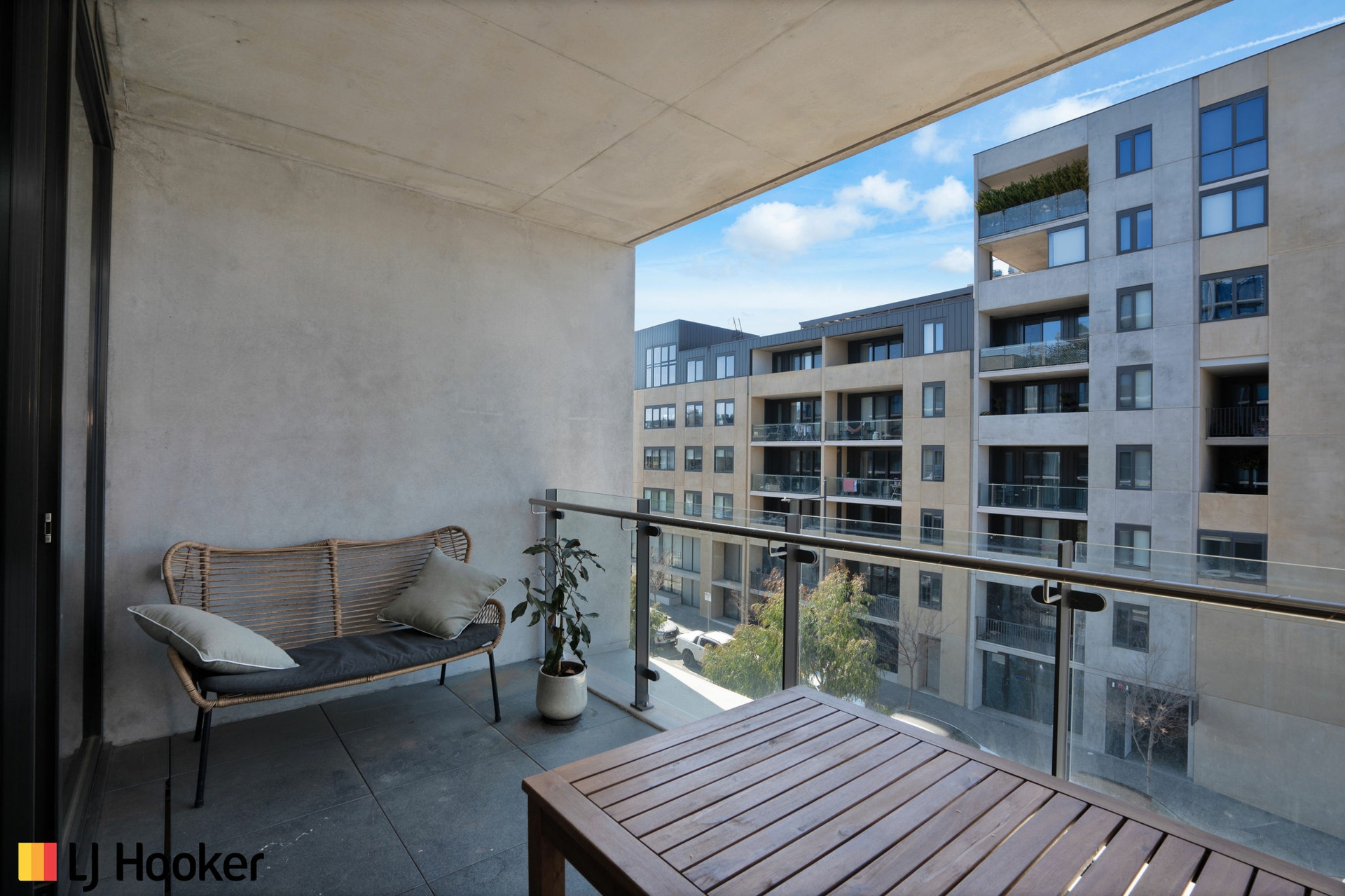 224/1 Kalma Way, CAMPBELL