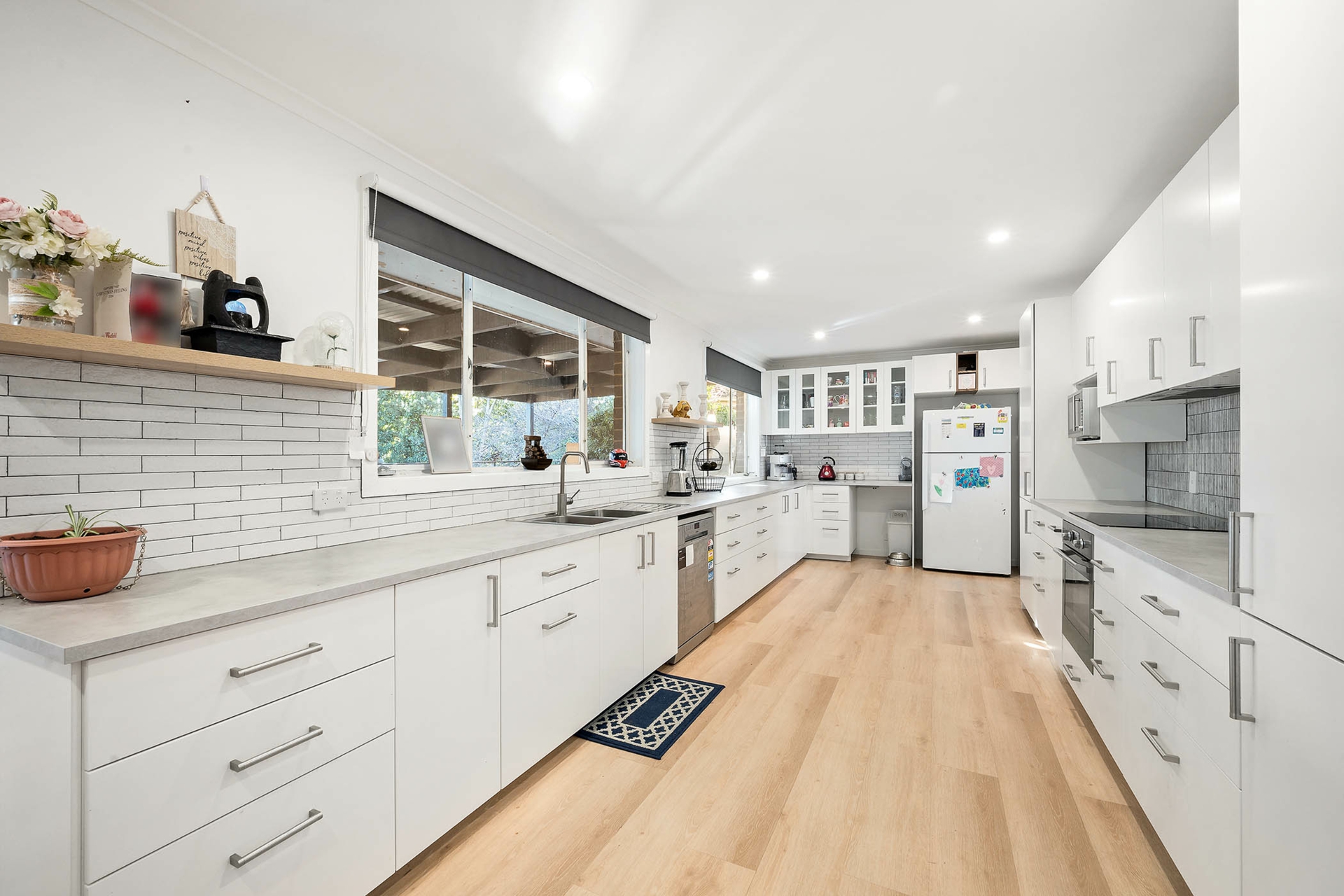 278 Southern Cross Drive, MACGREGOR