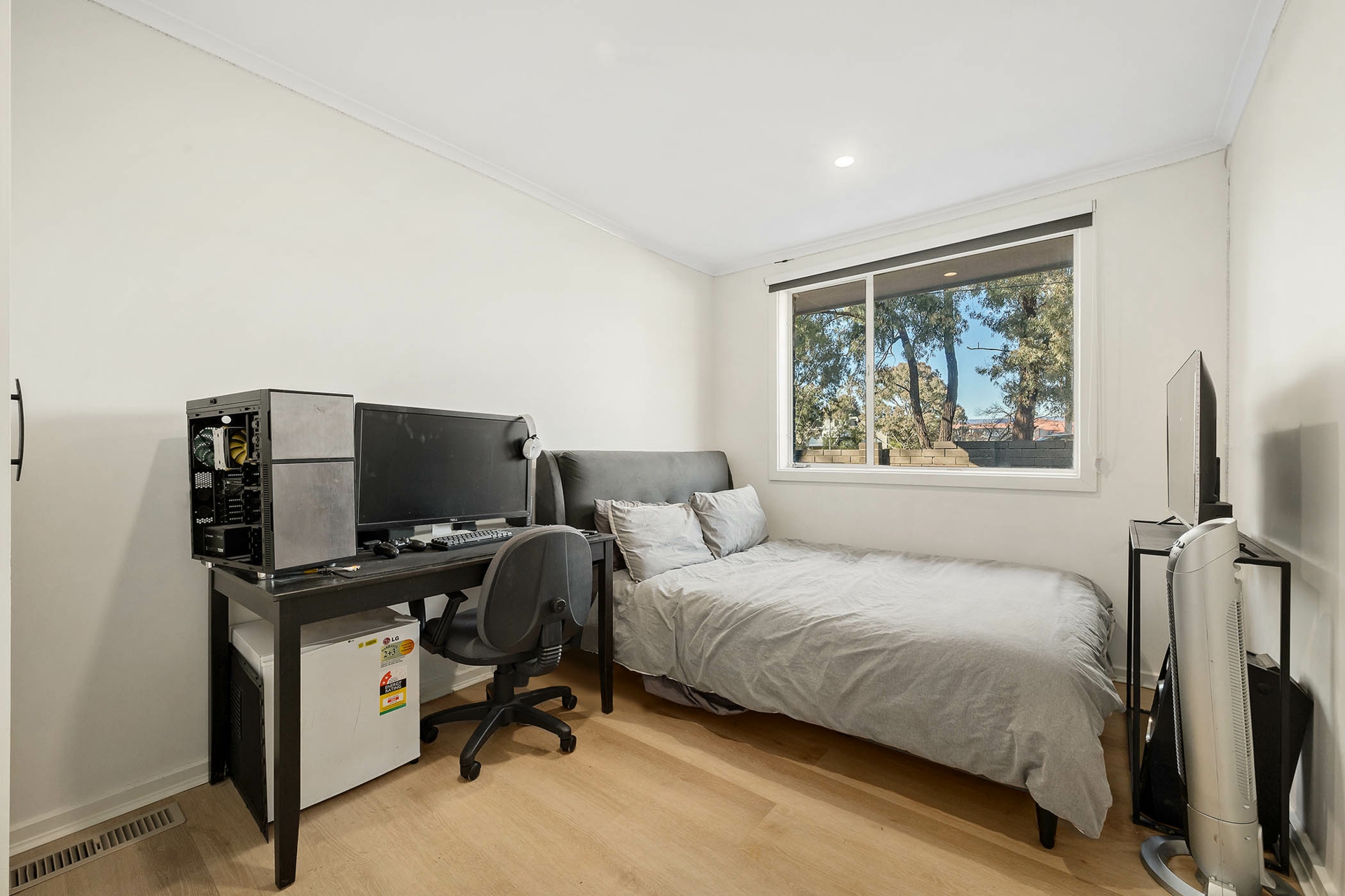 278 Southern Cross Drive, MACGREGOR