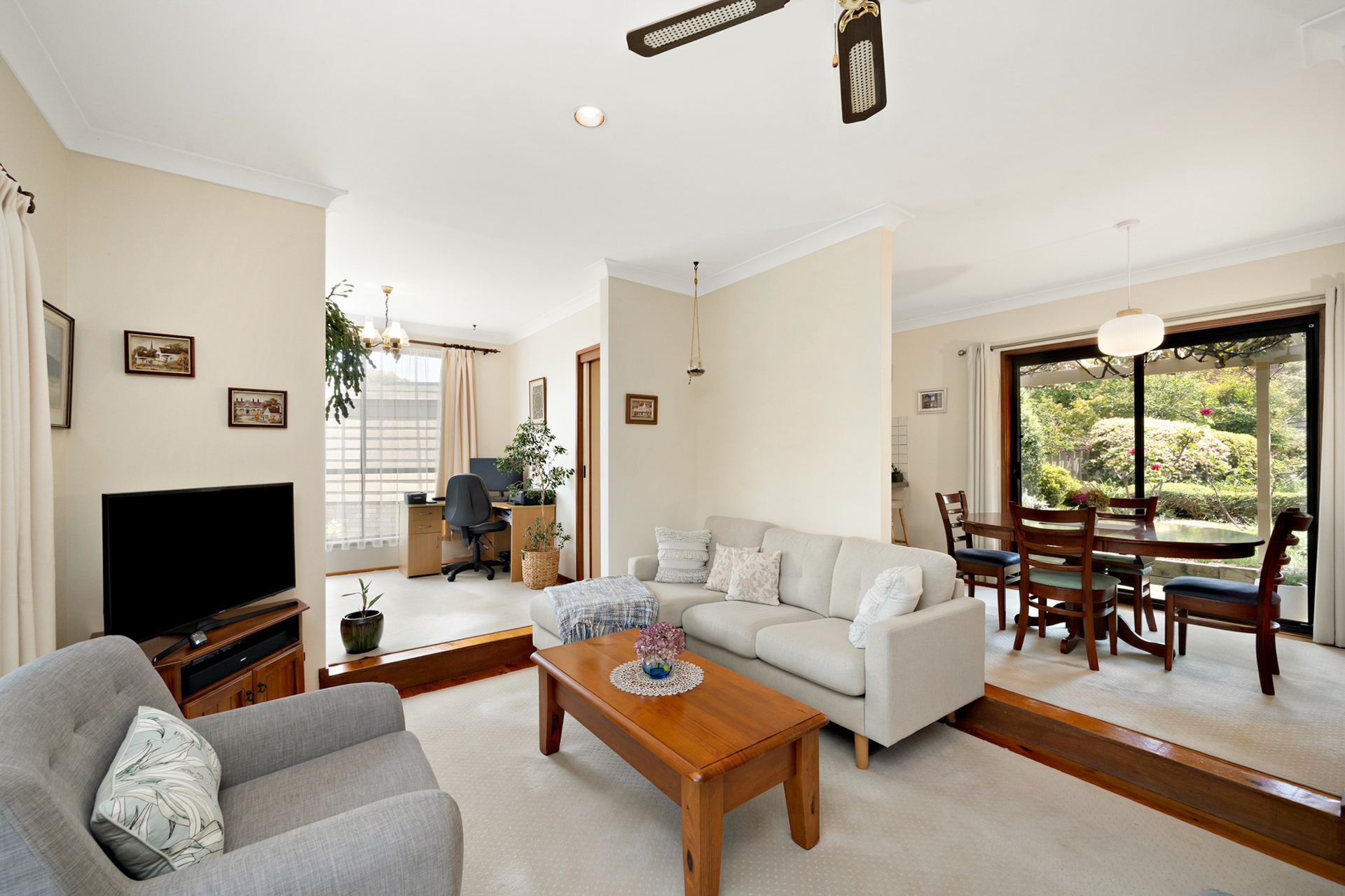 76 Jackie Howe Crescent, MACARTHUR