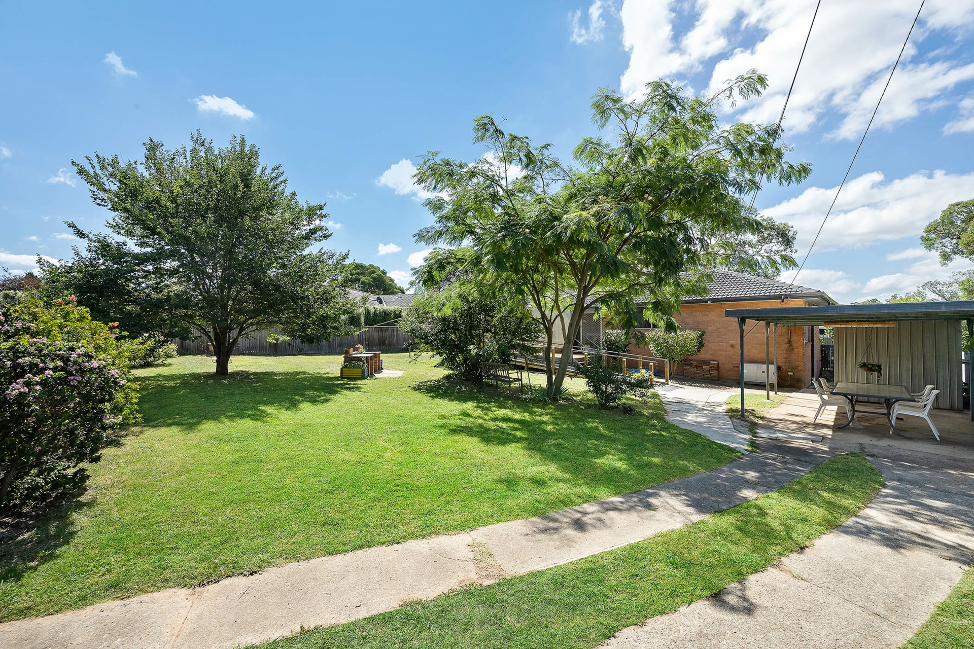 280 Southern Cross Drive, MACGREGOR
