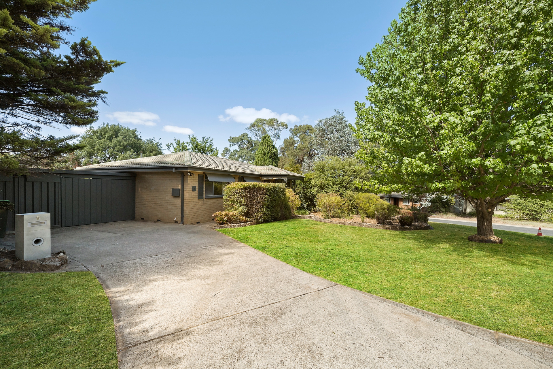 9 Clubbe Crescent, MACGREGOR