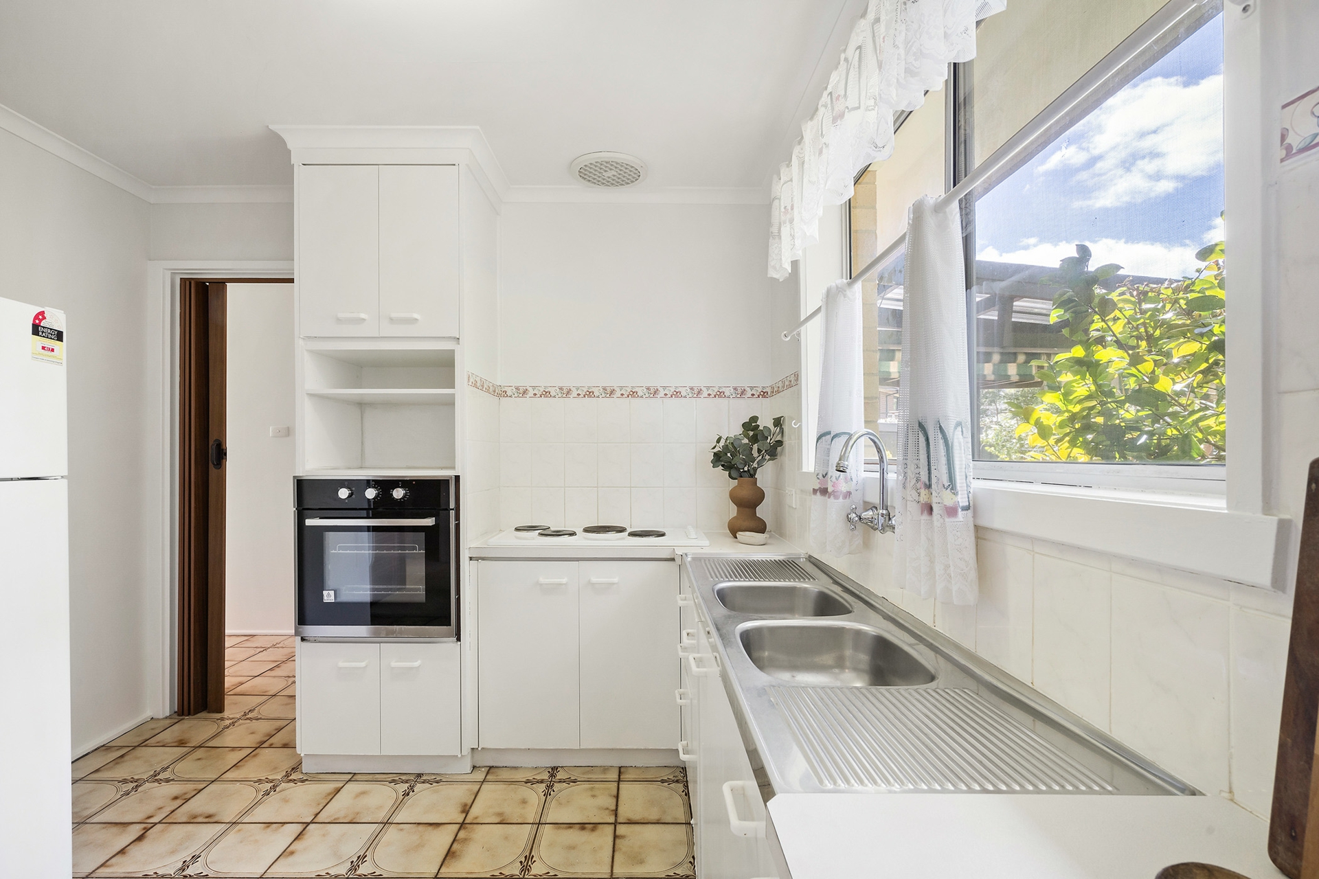 9 Clubbe Crescent, MACGREGOR