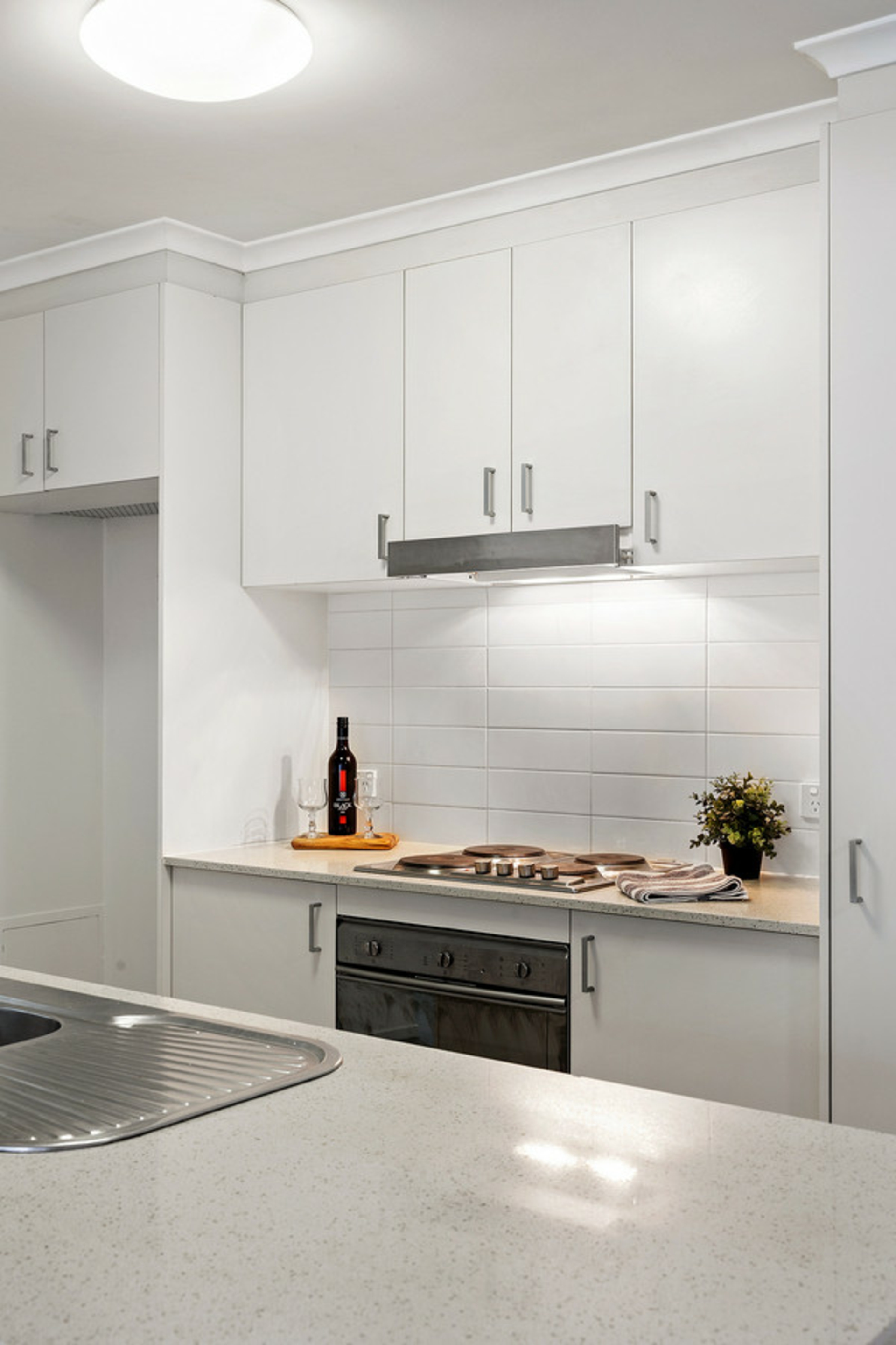 8/2 Eardley Street — photo 4 of 16