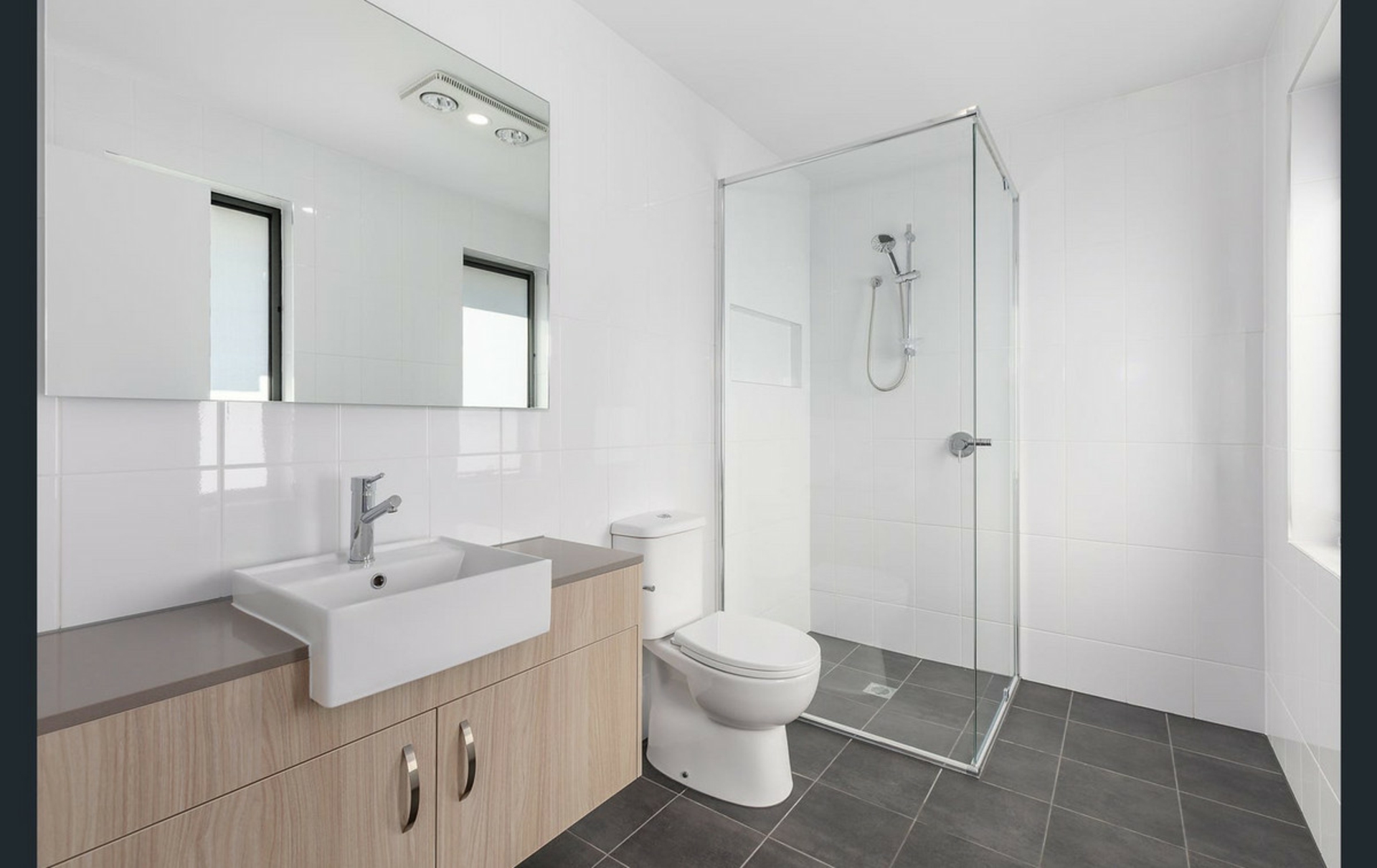 3 Butterfield Avenue — photo 10 of 11