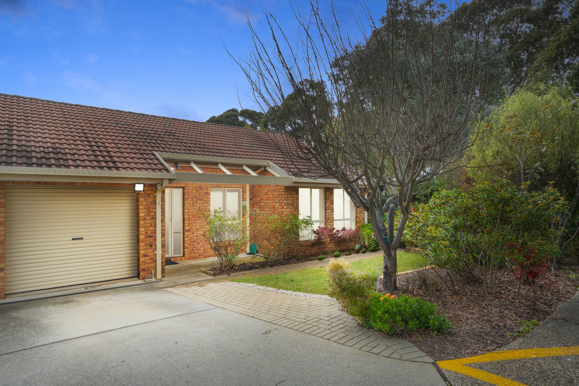 4/77 Britten-Jones Drive — photo from LJ Hooker Kippax
