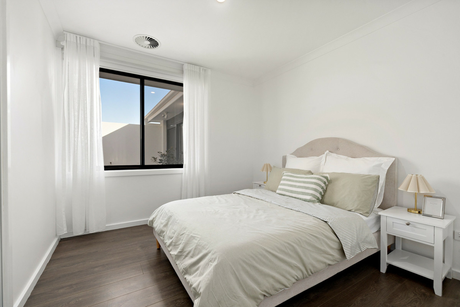 5 Laseron Place — photo 14 of 23