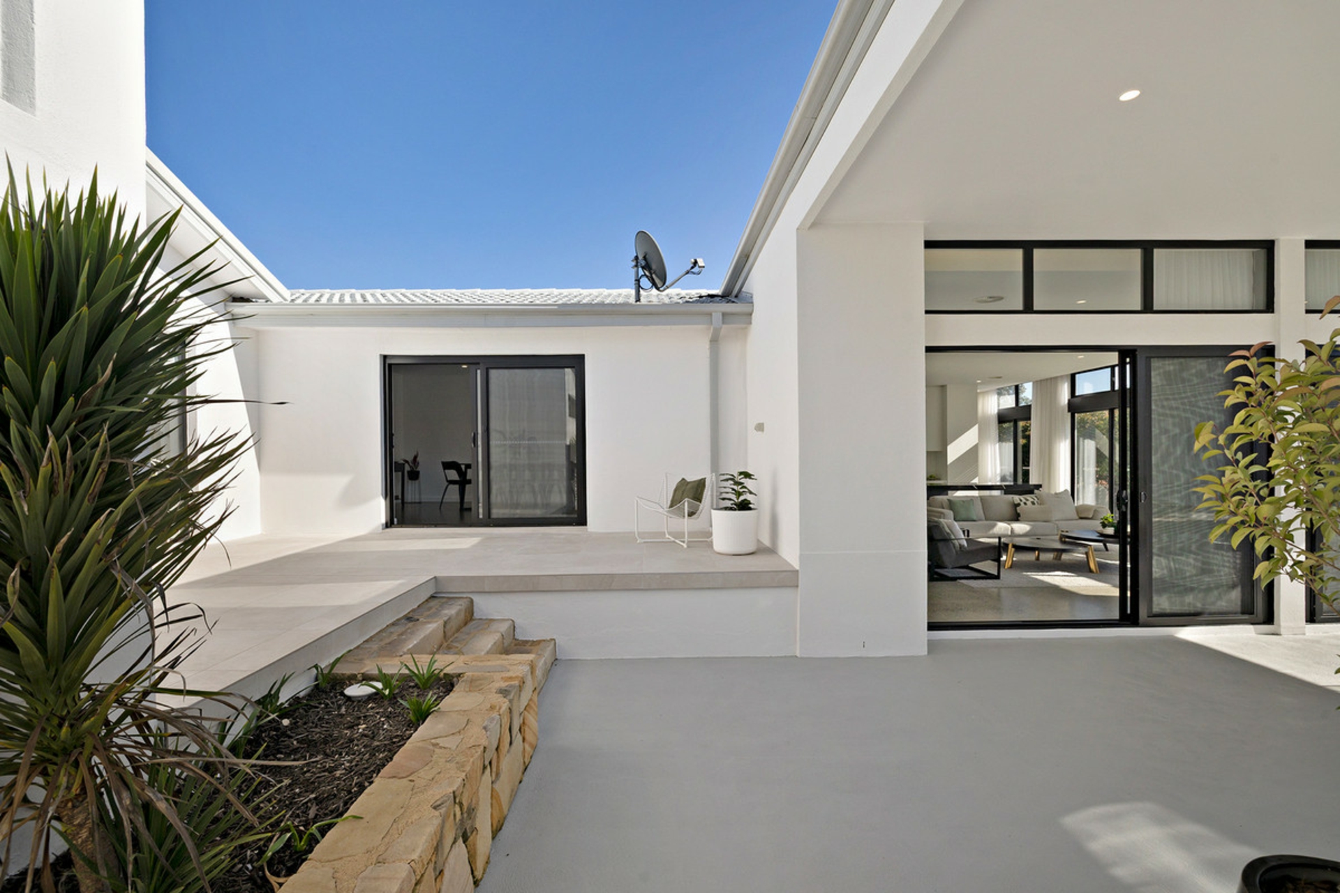 5 Laseron Place — photo 19 of 23