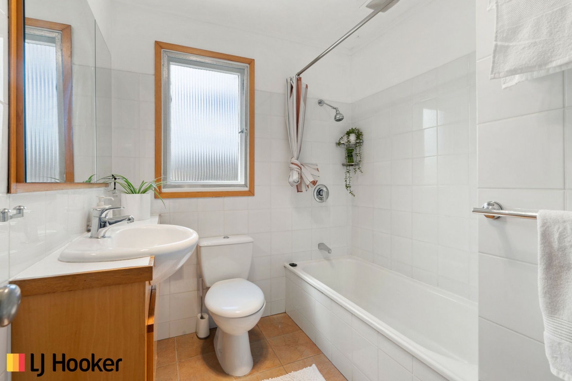 95 Majura Avenue — photo 9 of 14