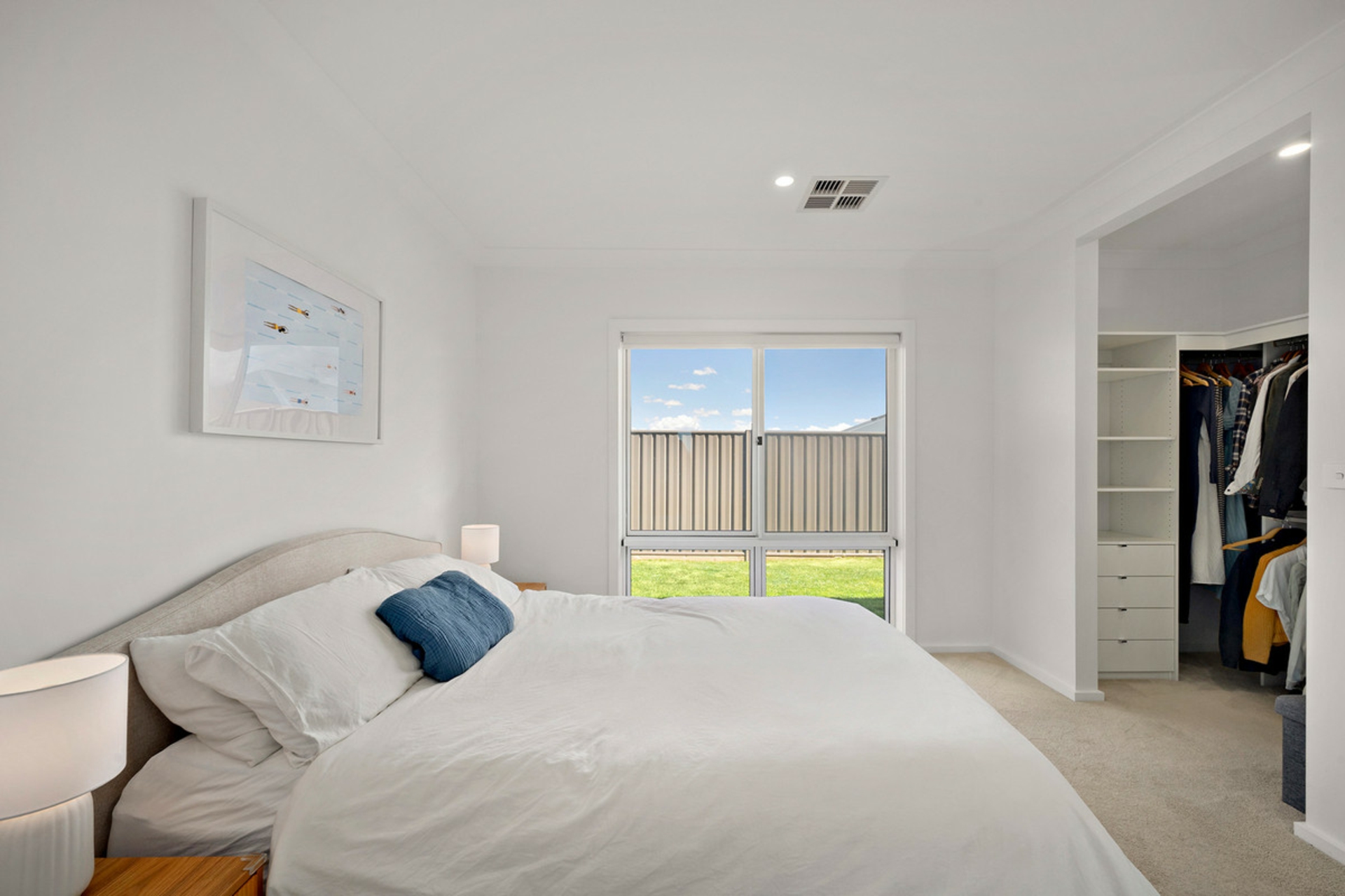 5 Sherrard Crescent — photo 7 of 17