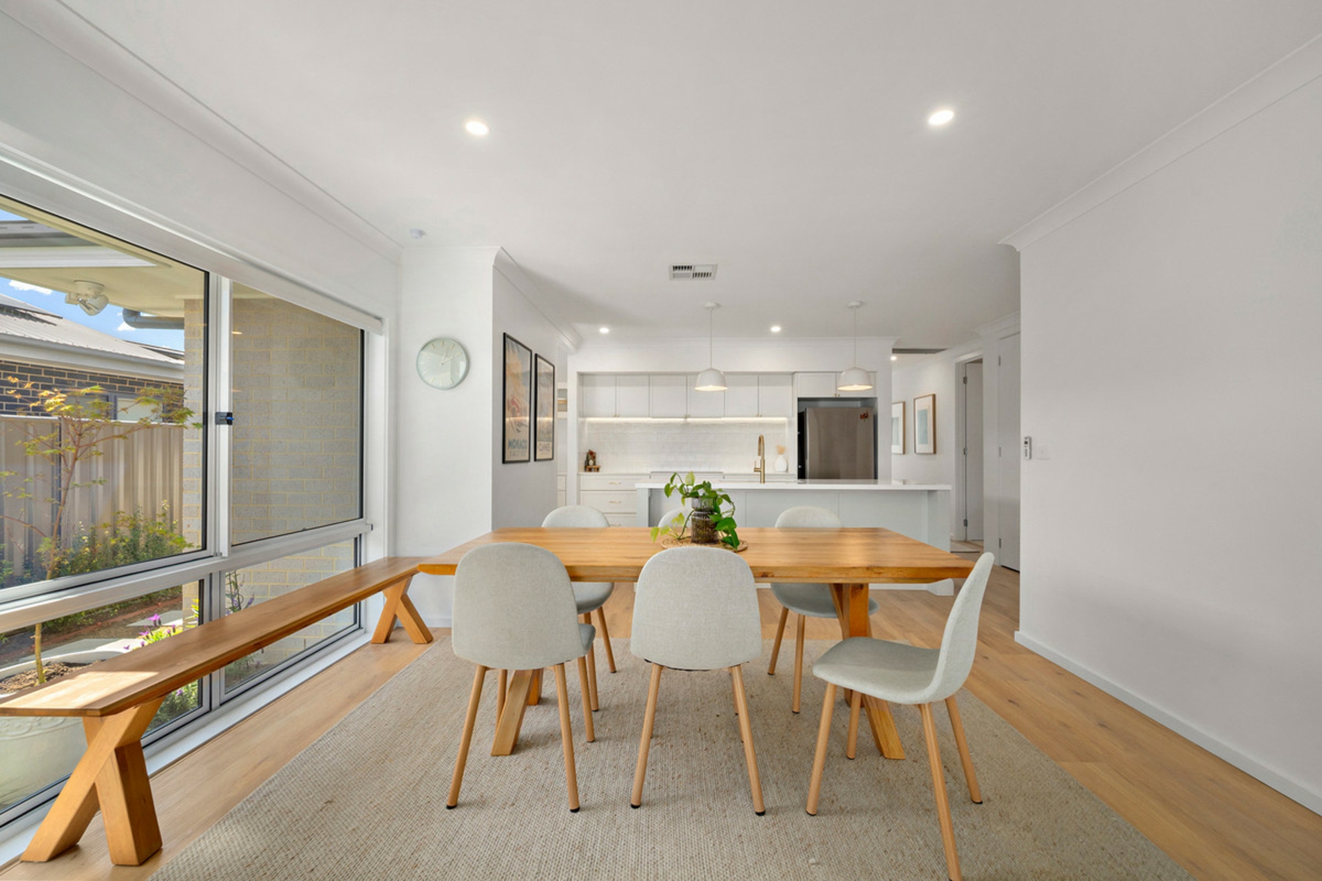 5 Sherrard Crescent — photo 10 of 17