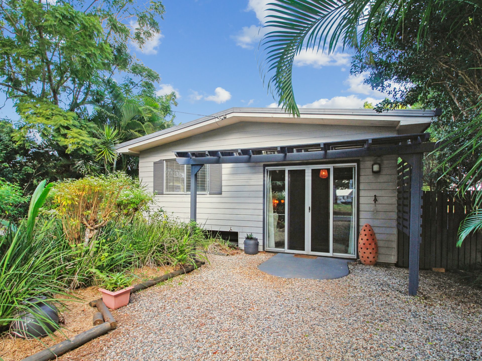 52 Treasure Island Avenue Karragarra Island QLD House for Sale LJ