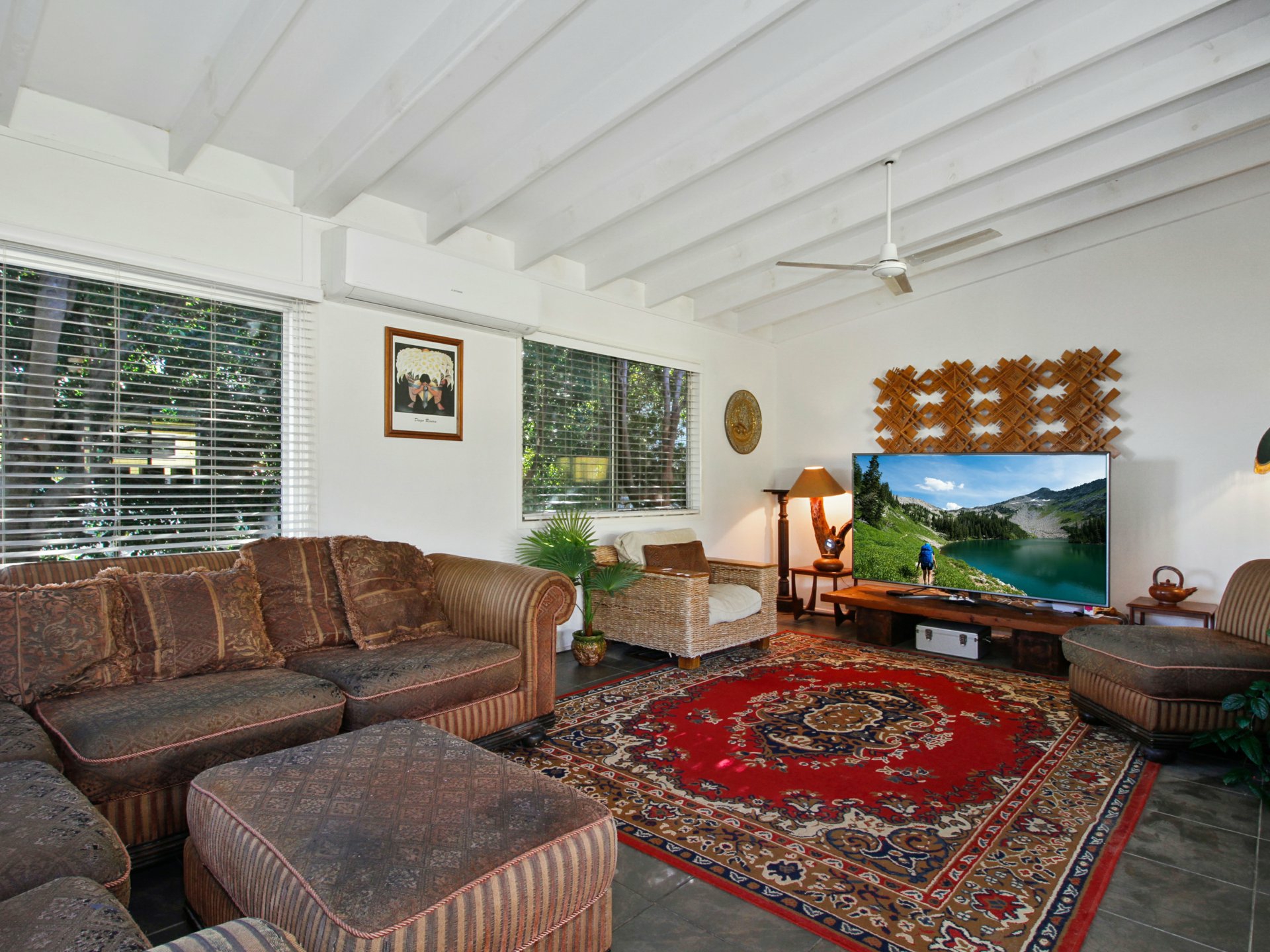 52 Treasure Island Avenue Karragarra Island QLD House for Sale LJ