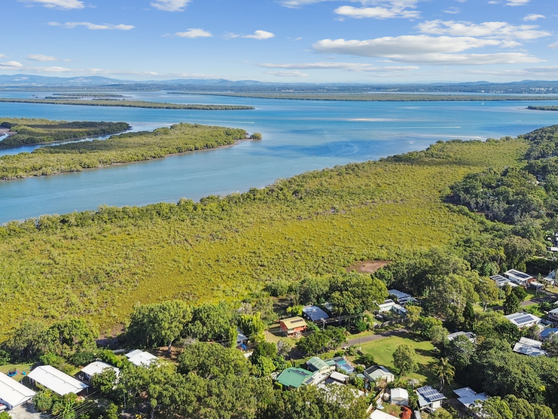 52 Treasure Island Avenue Karragarra Island QLD House for Sale LJ