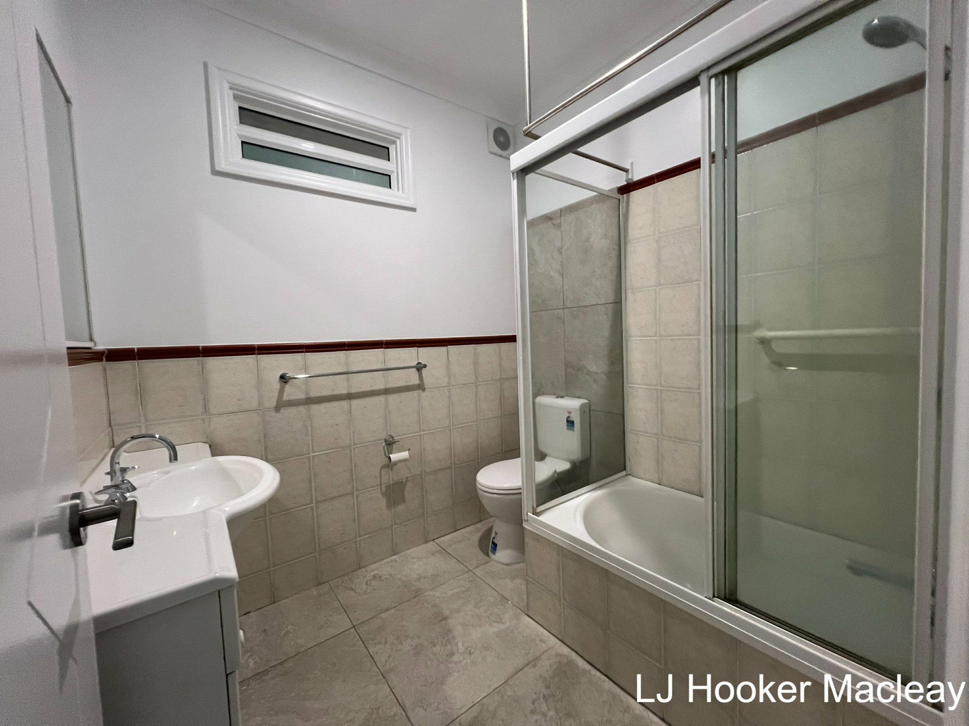 5 Alistair Ct, MACLEAY ISLAND