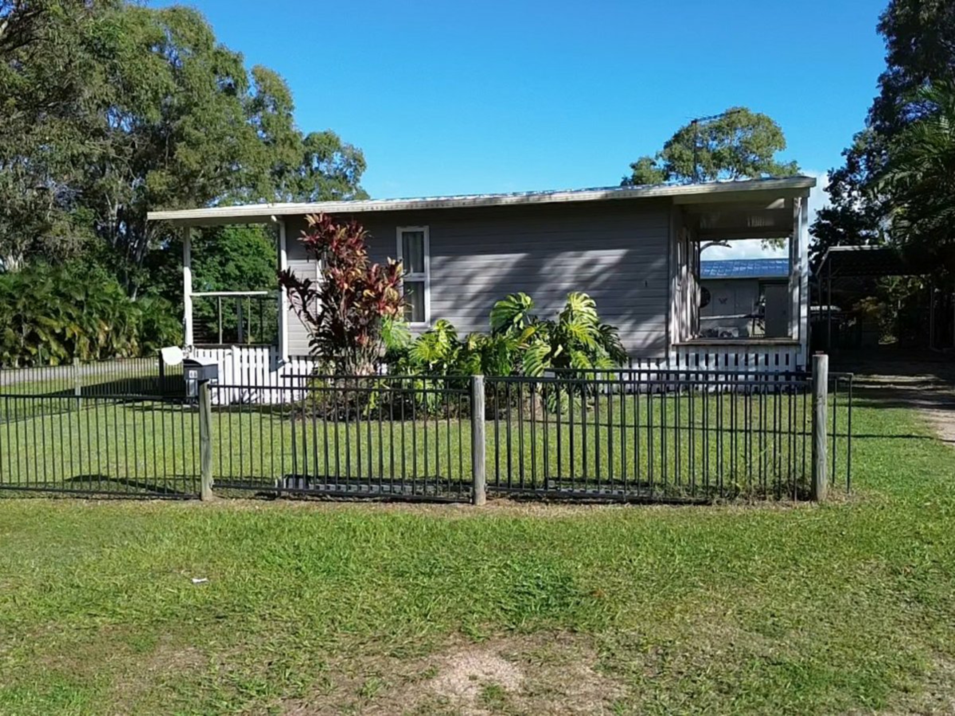 66 Eastbourne Terrace, MACLEAY ISLAND