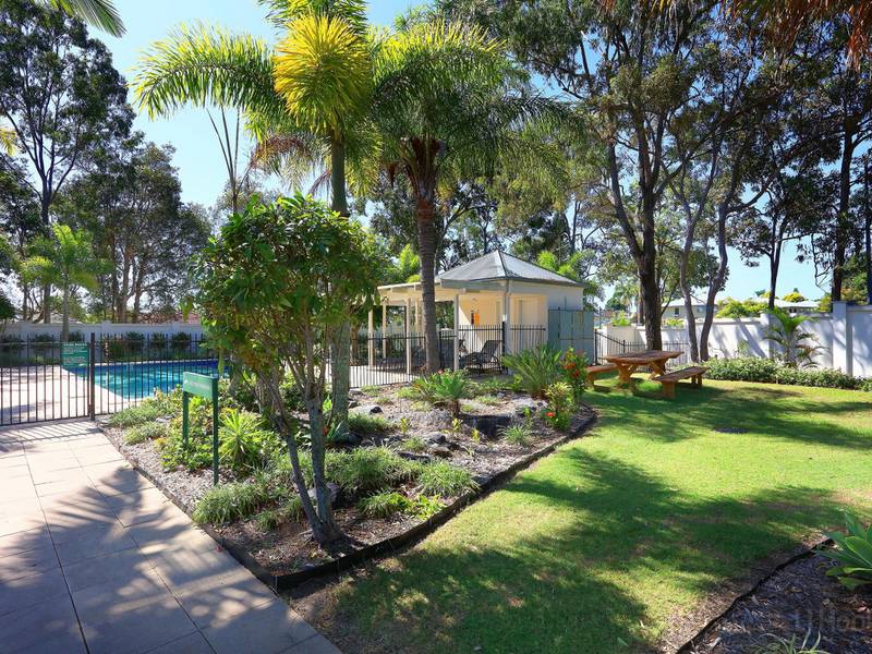 21/368 Pine Ridge Road, Coombabah